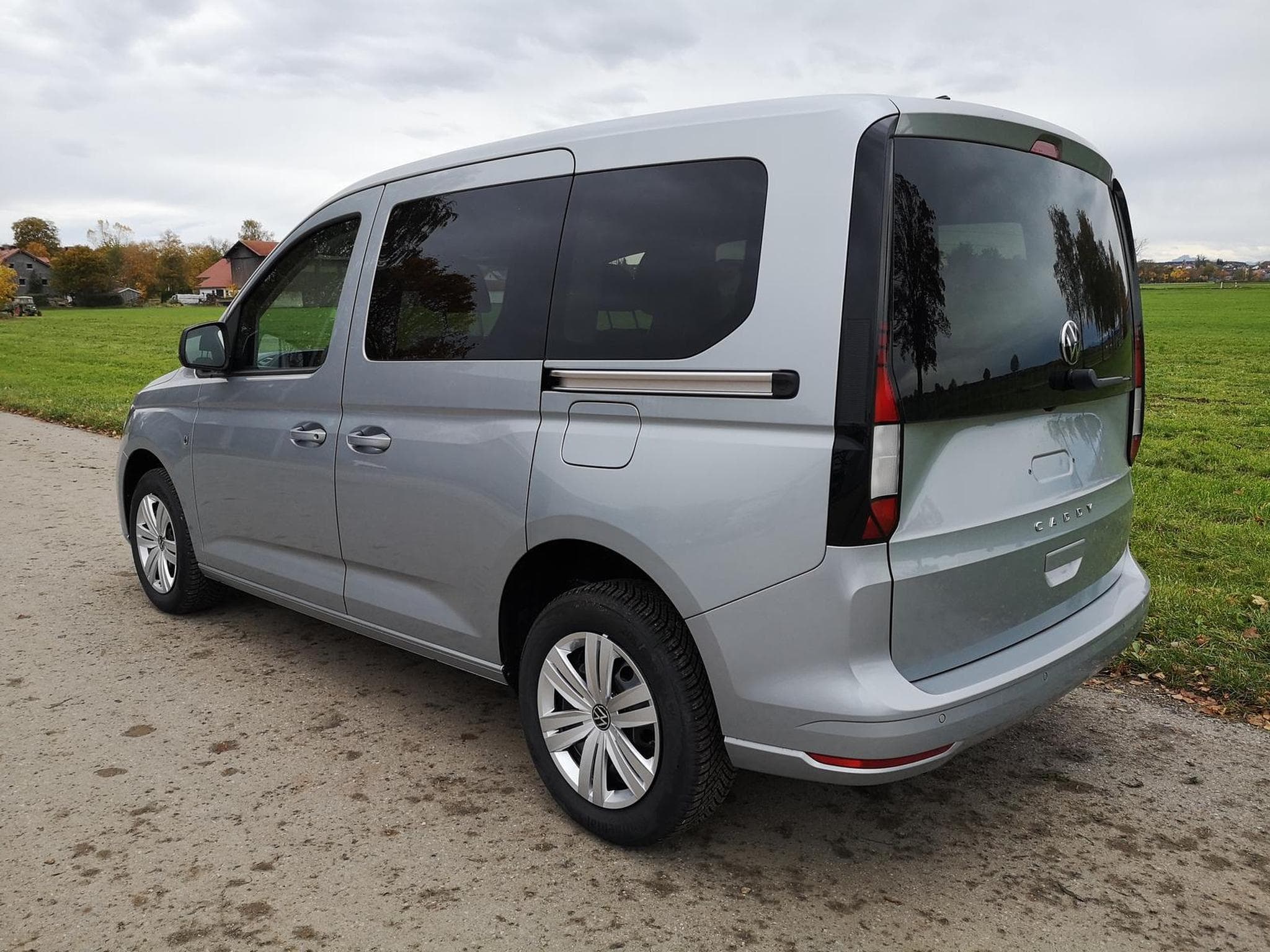 VW Caddy Basis (2026) - Foto 2