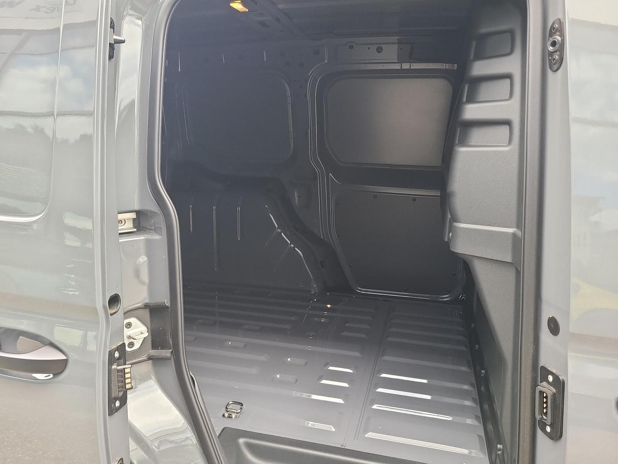 VW Caddy Cargo (2026) - Foto 9