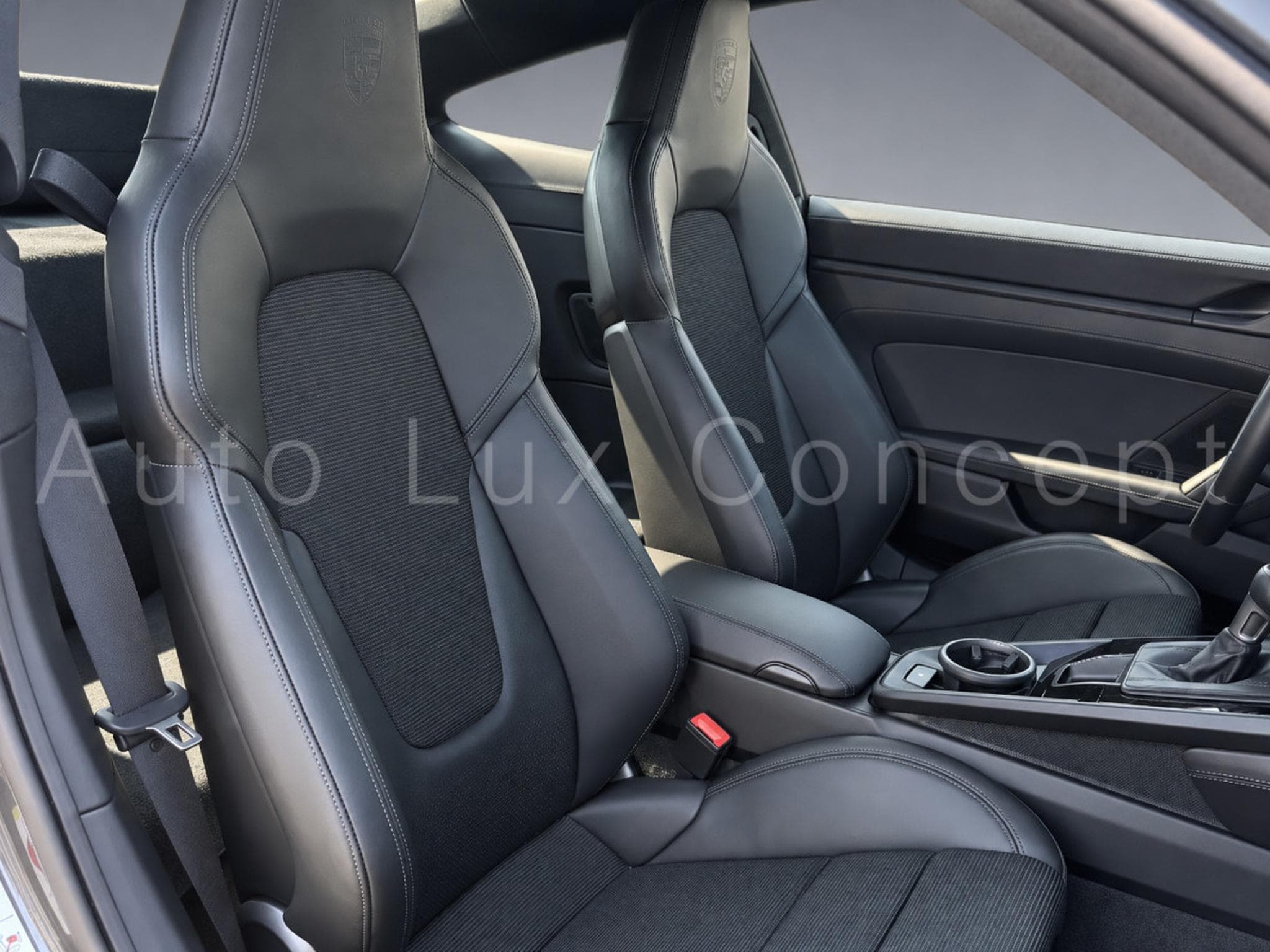 Porsche 911 911 GT3 Pack Touring (2021) - Photo 10