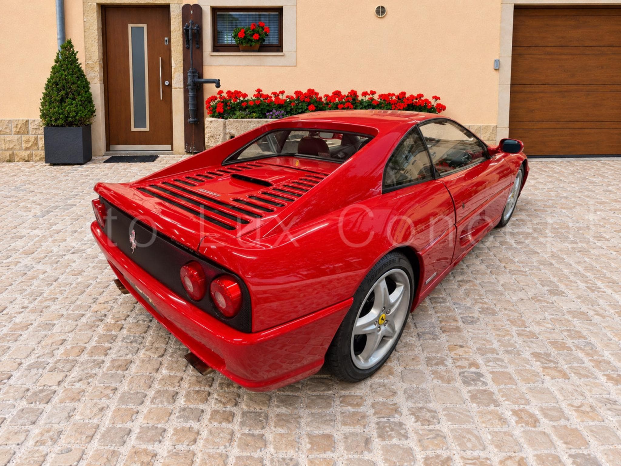 Ferrari F355 GTS (1996) - Photo 3