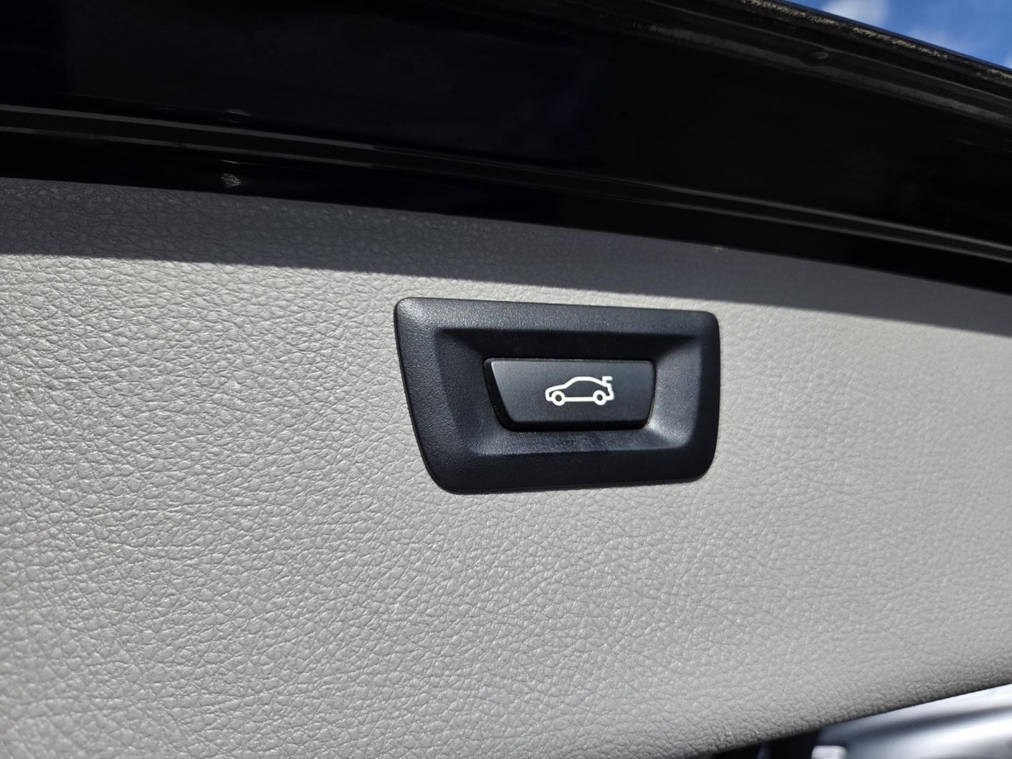 BMW 318 dA 136CV (2019) - Foto 20