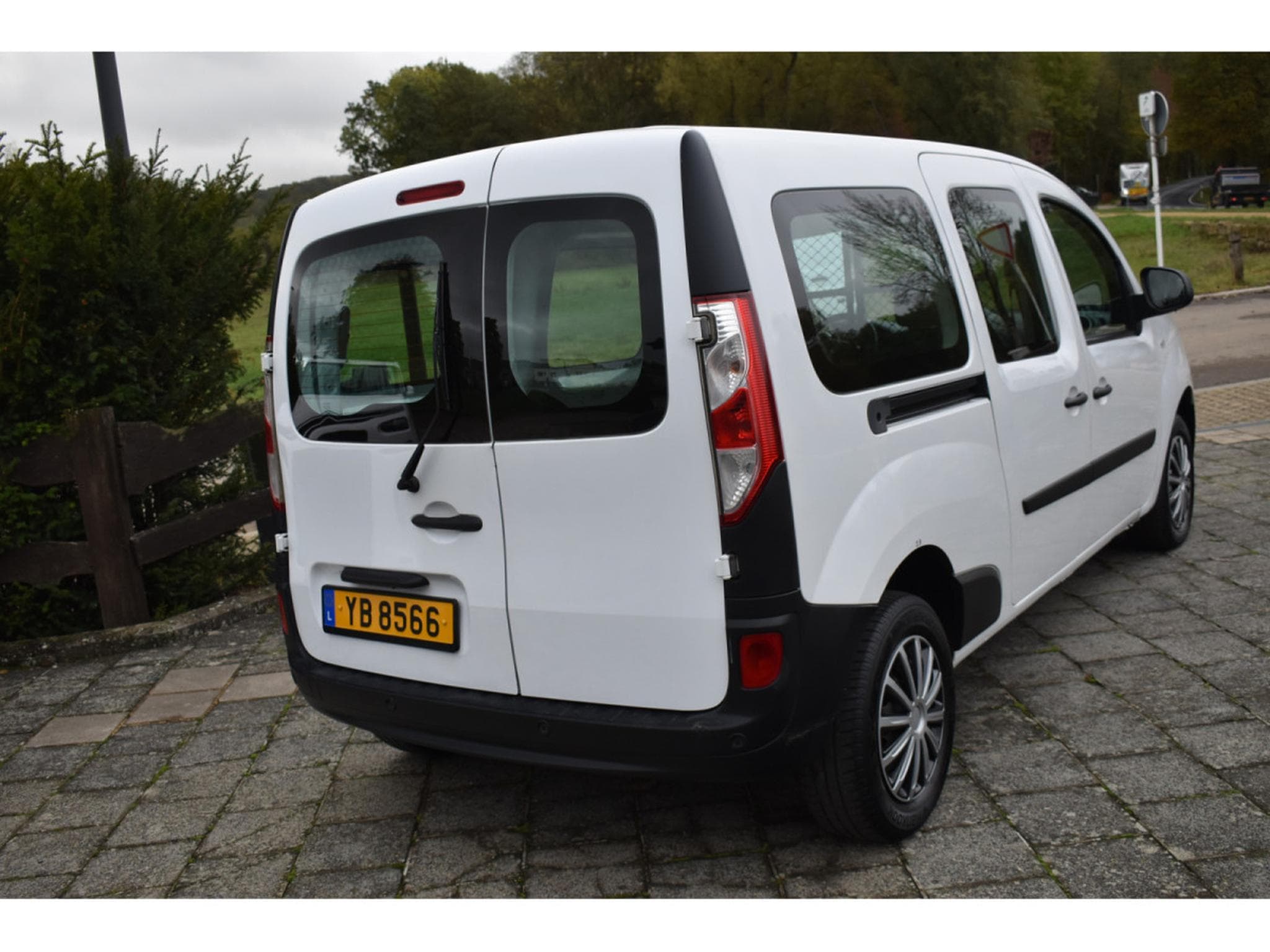 Renault Kangoo 1,5 DCi 95 Maxi (2020) - Photo 4