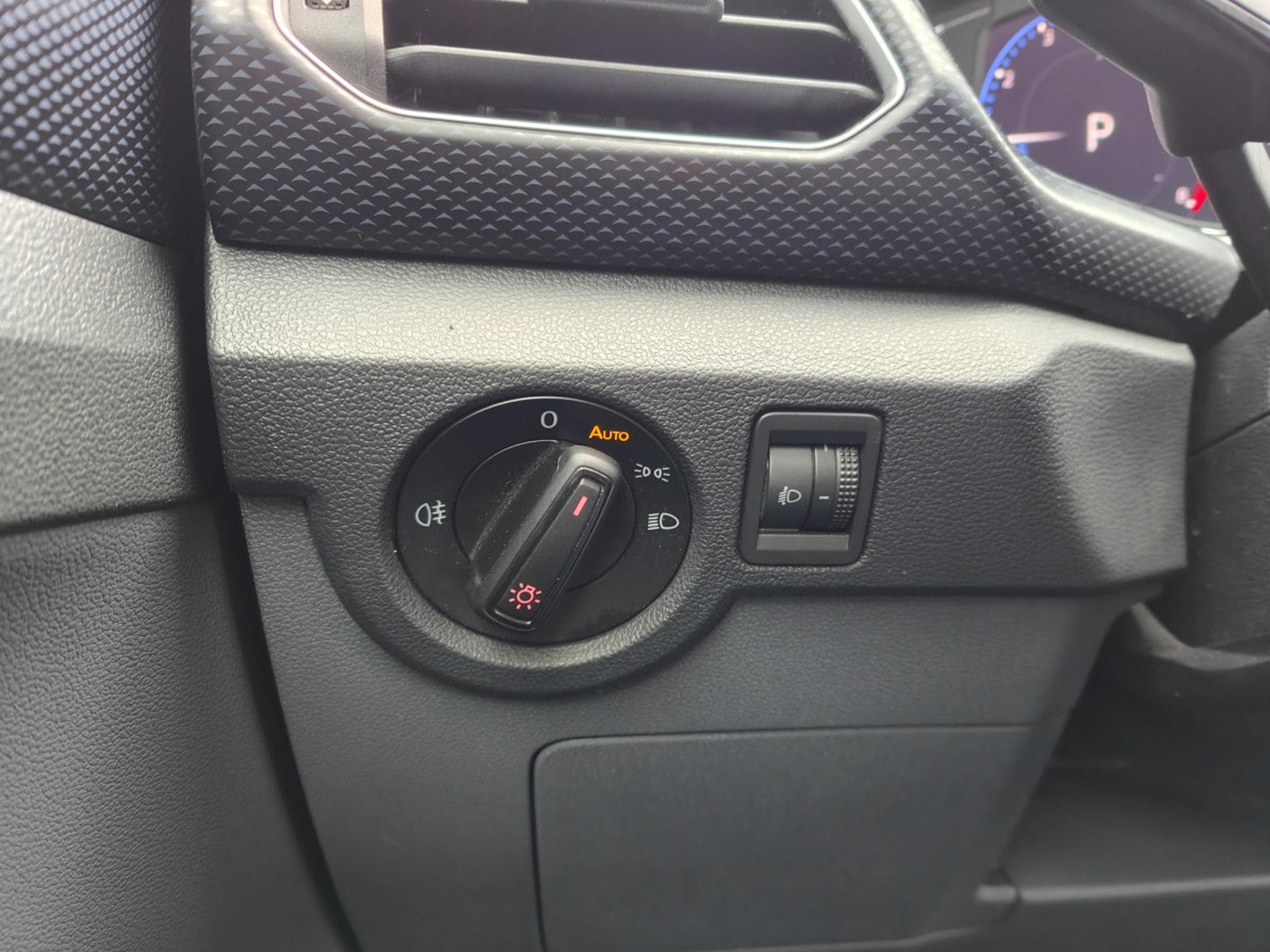 VW T-Cross 1.0 TSI DSG UNITED CARPLAY CAMERA GPS BLUETOOTH (2021) - Photo 23