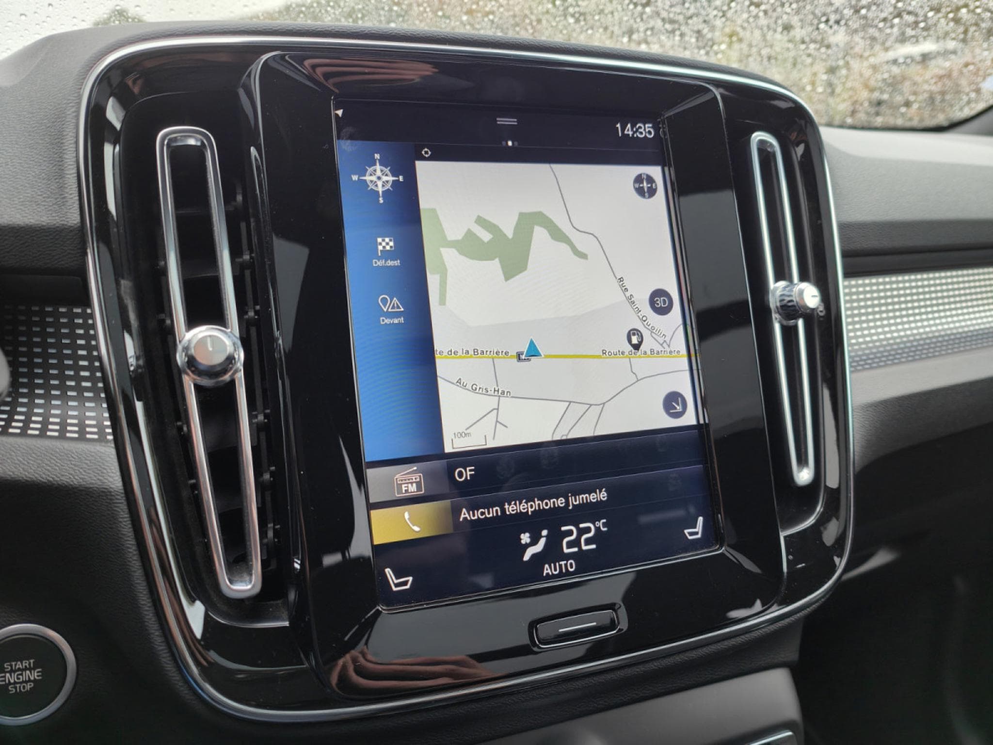 Volvo XC40 T4 GEARTRONIC R-DESIGN 4X4 CARPLAY TOIT OUVRANT SIEGES CHAUF (2019) - Photo 15