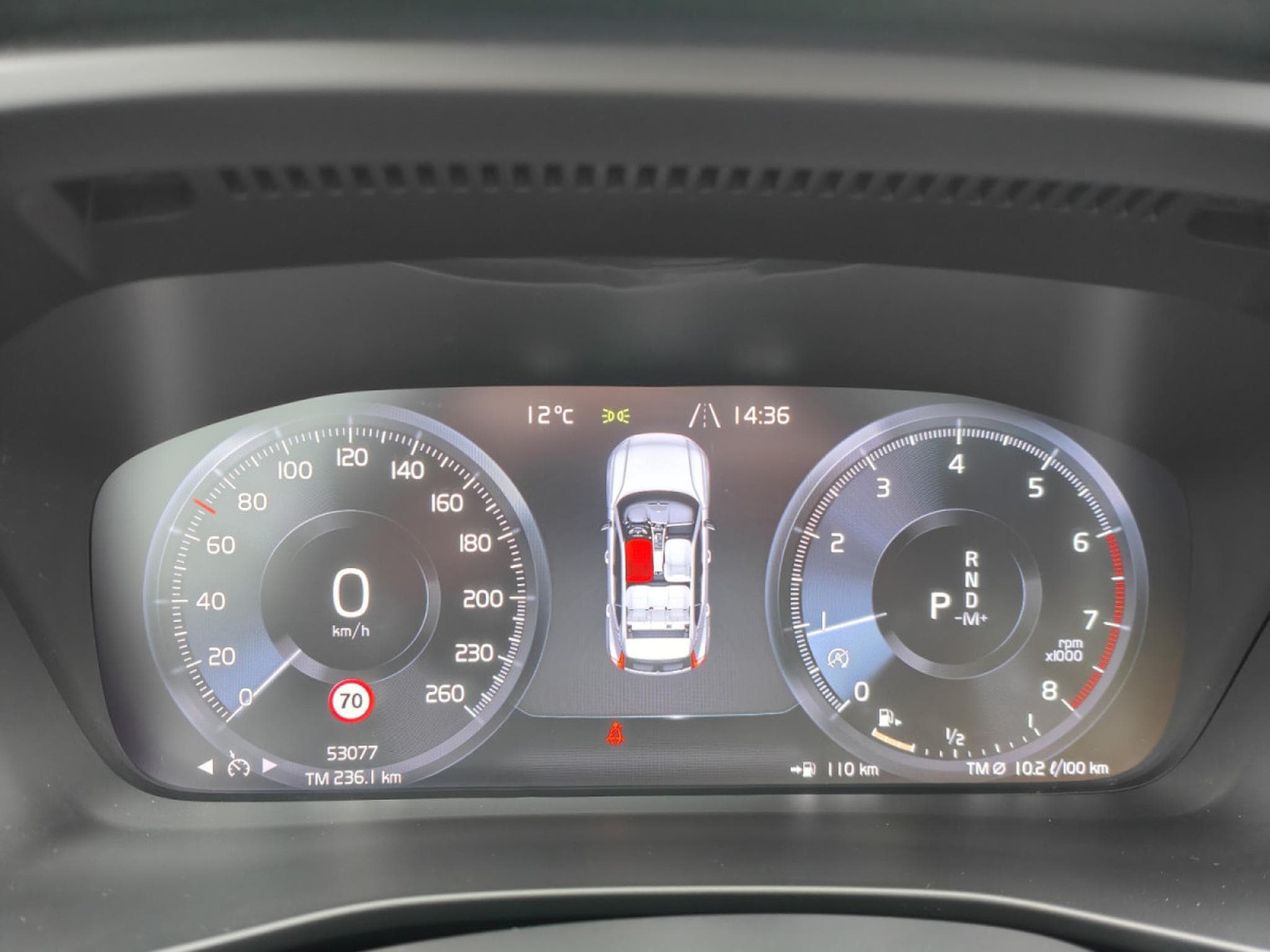 Volvo XC40 T4 GEARTRONIC R-DESIGN 4X4 CARPLAY TOIT OUVRANT SIEGES CHAUF (2019) - Photo 21