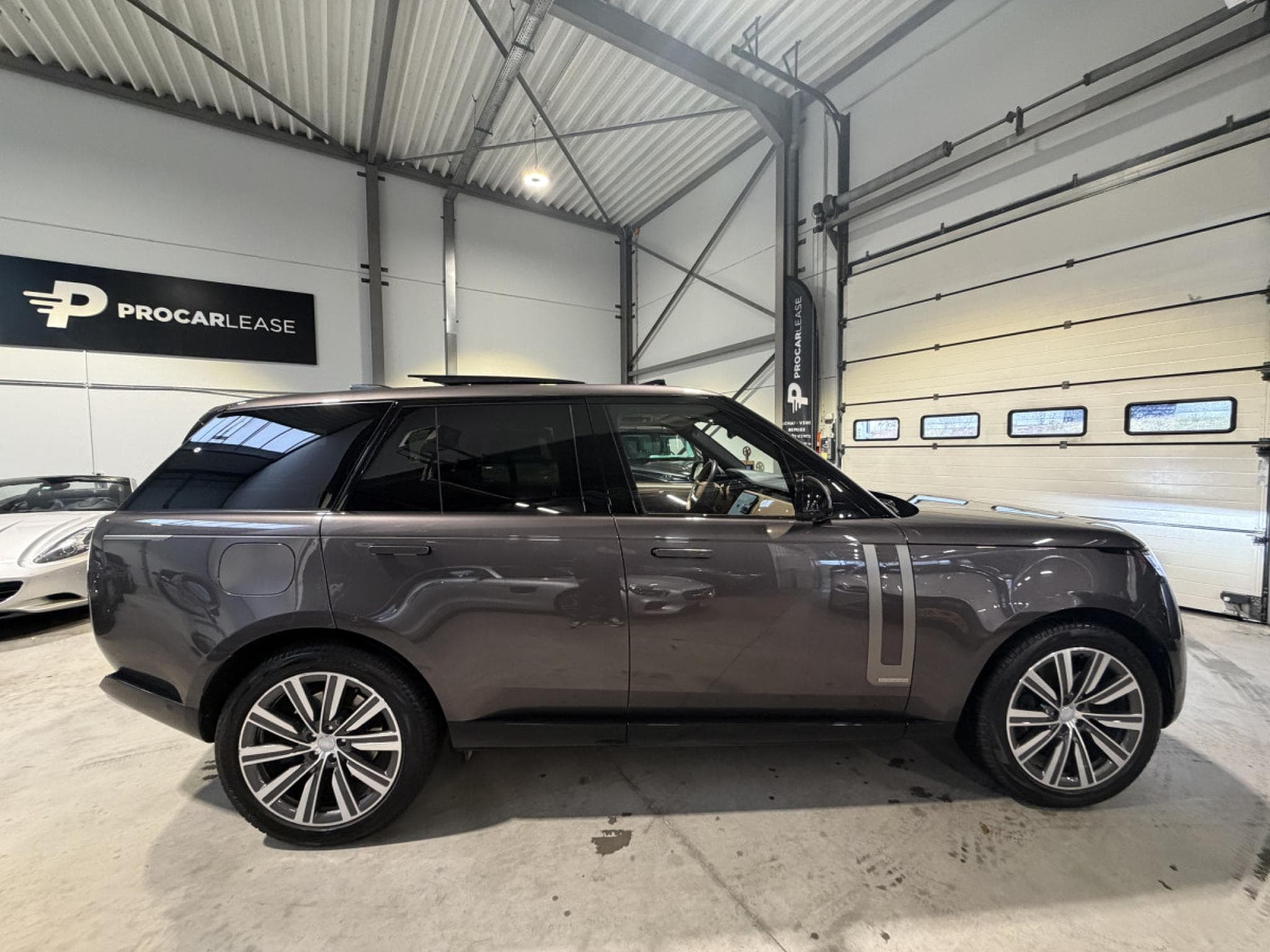 Land-Rover Range Rover Sport P530 V8 AUTOBIOGRAPHY SWB VOLL (2023) - Photo 13