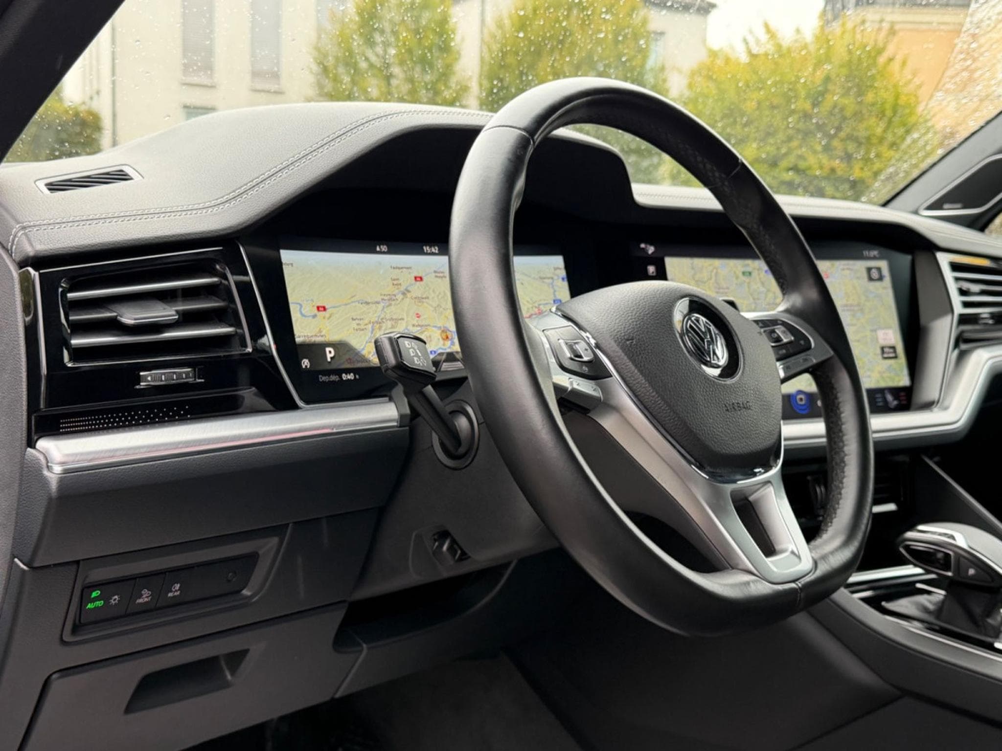 VW Touareg Elegance 4Motion 210KW/Pano/Luft/20Zoll/ (2019) - Photo 12