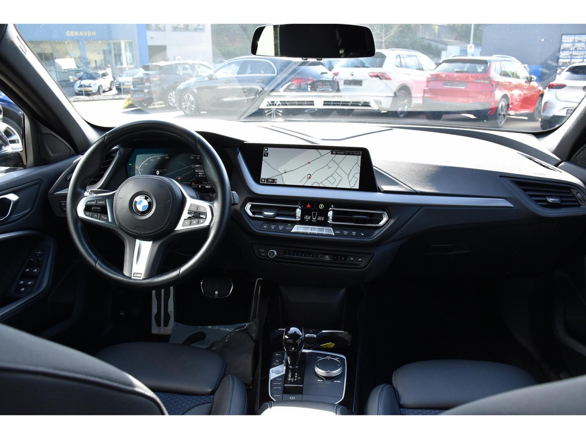 BMW 118 iA "M" Sport LANE GPS PDC 1° MAIN (2022) - Foto 9