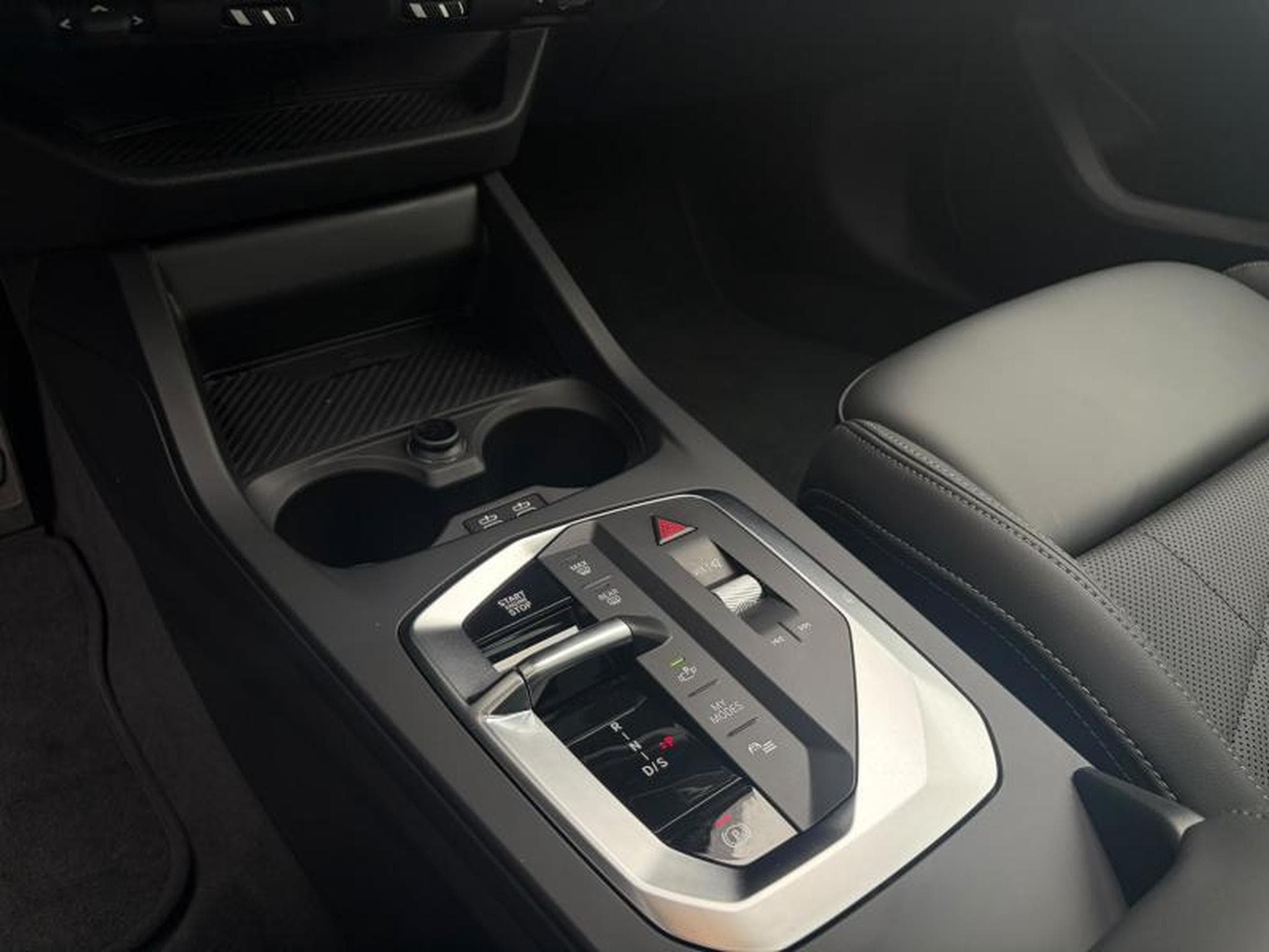 BMW 216 Pack M/Toit Ouvrant/Camera (2026) - Photo 10
