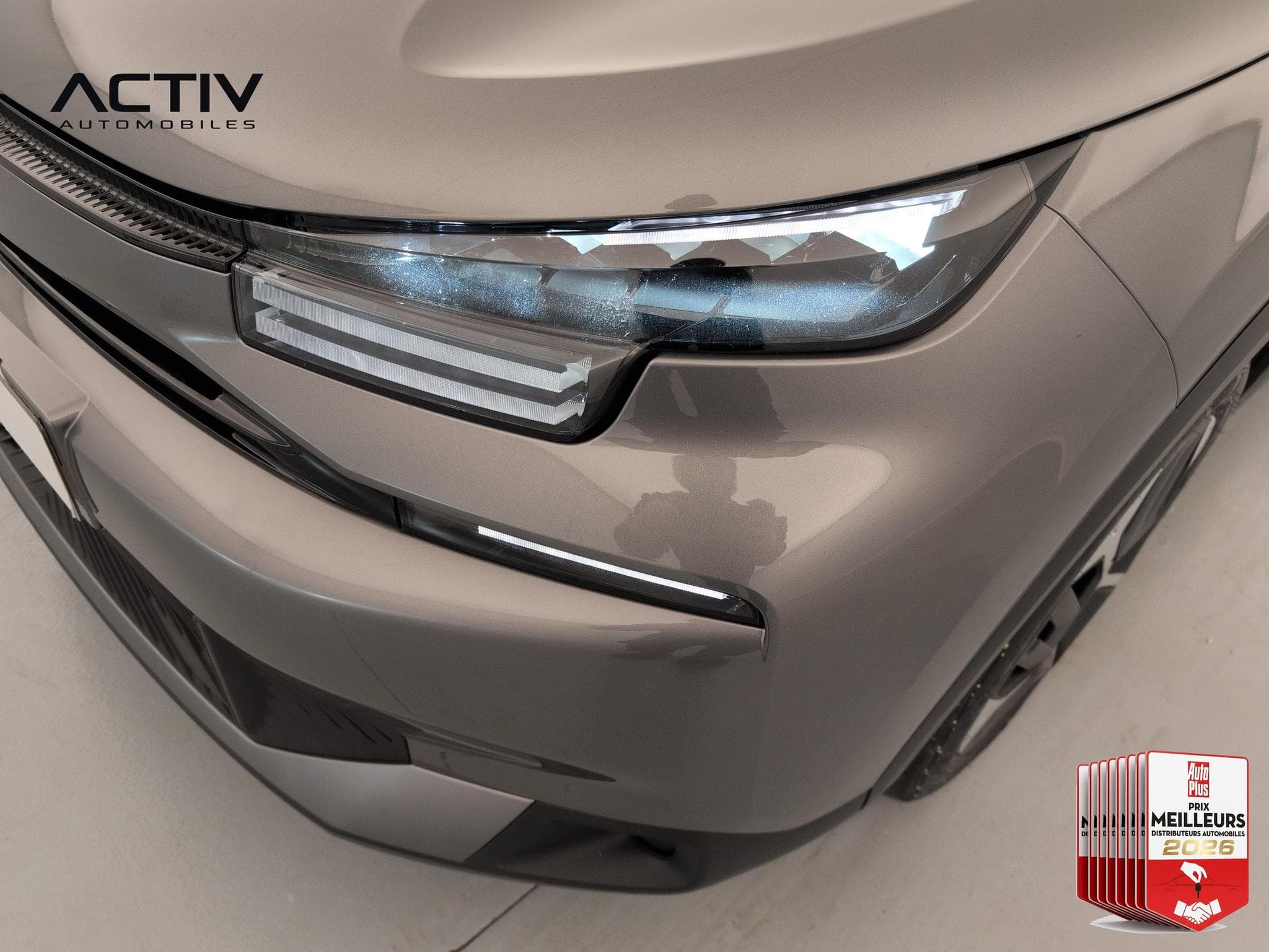 Citroën C4 Hybride 145 ch e-DCS6 Plus (2025) - Foto 24