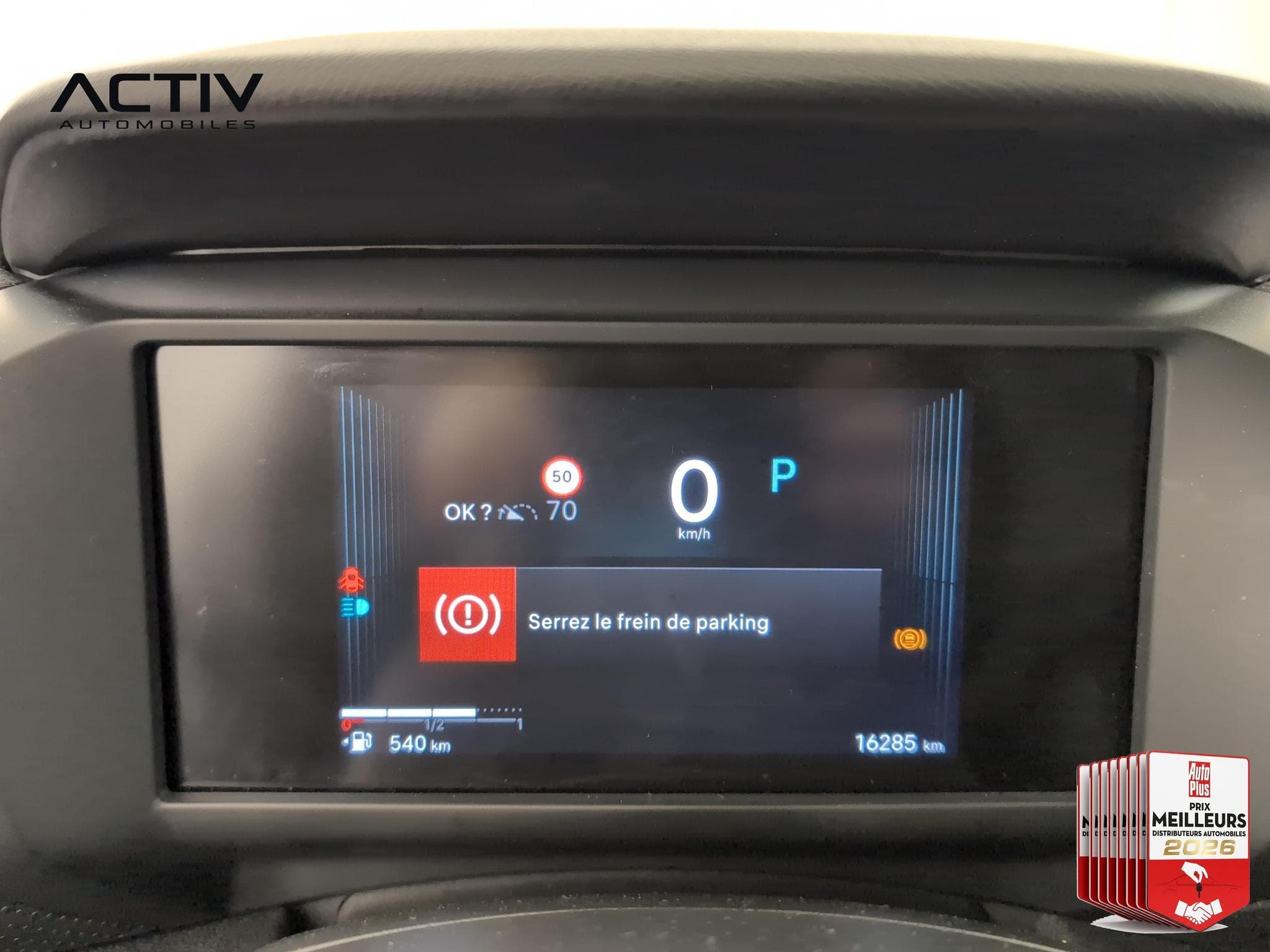 Citroën C4 Hybride 145 ch e-DCS6 Plus (2025) - Foto 25