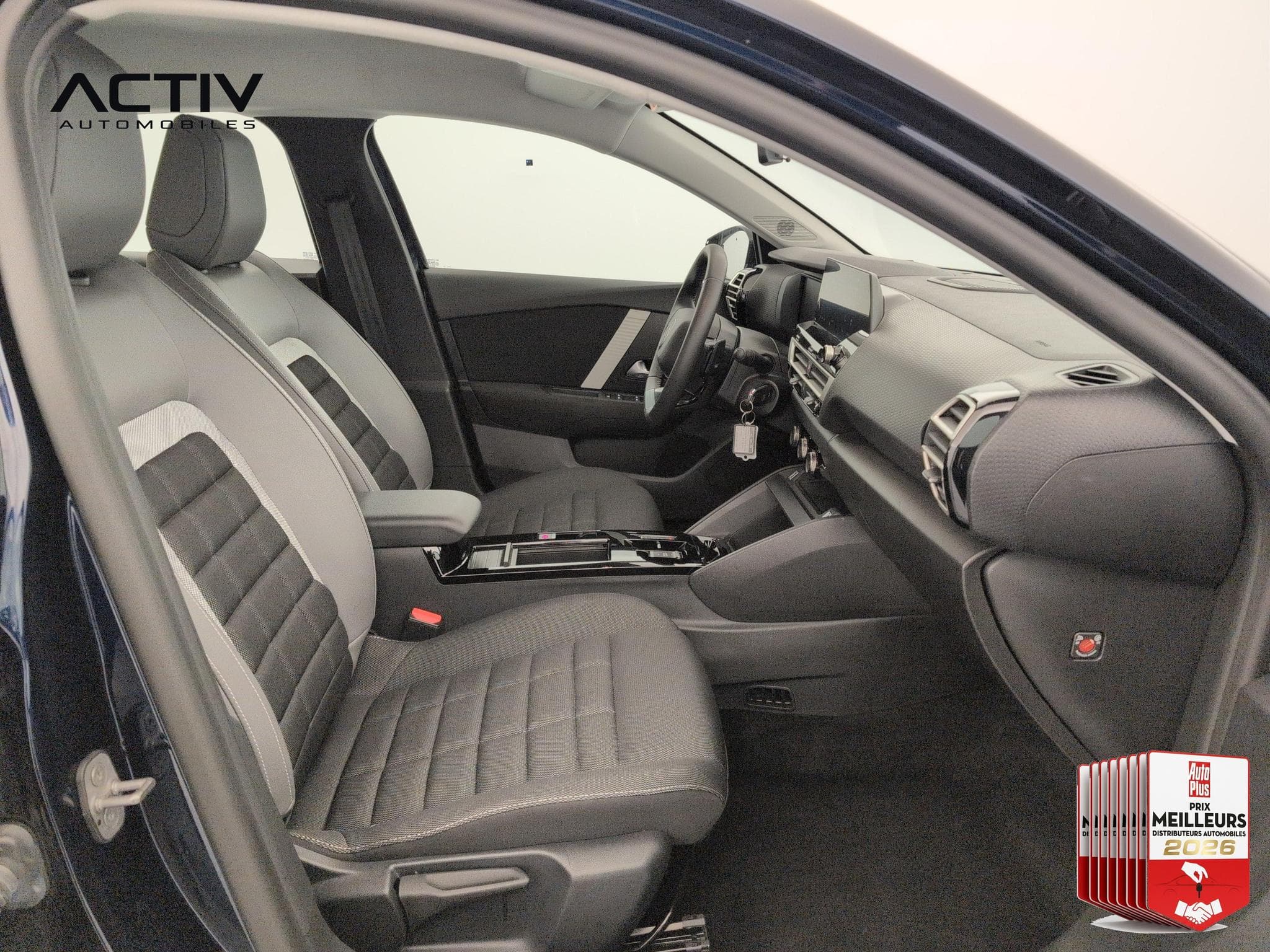Citroën C4 Hybride 145 ch e-DCS6 Plus (2025) - Foto 9