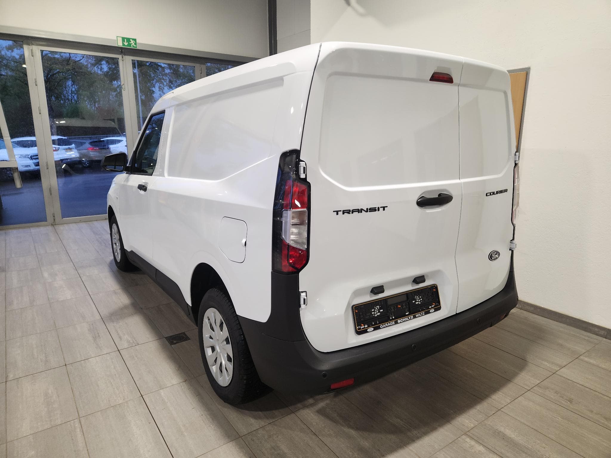 Ford Transit Courier 1.0 EcoBoost (2026) - Photo 3