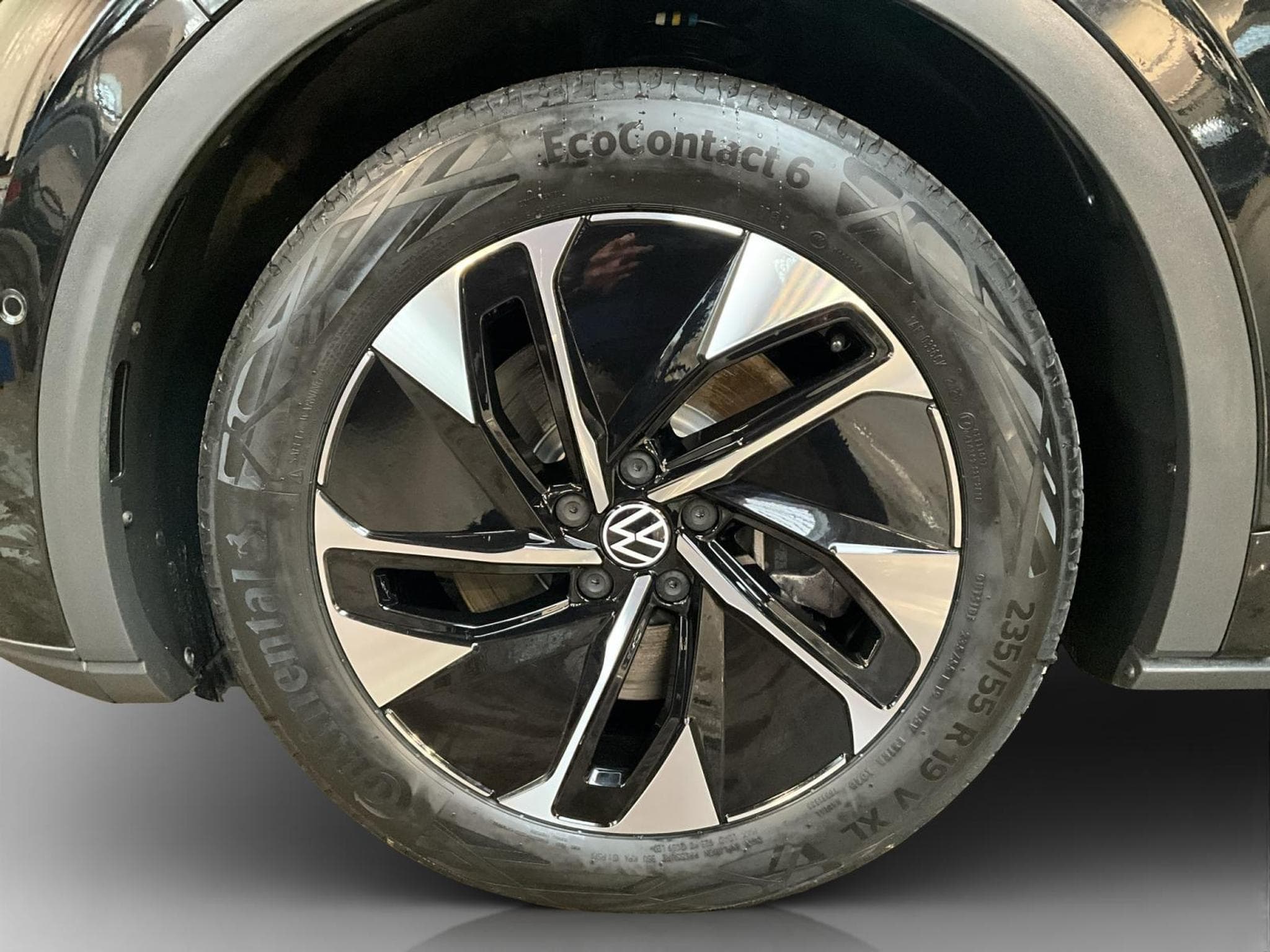 VW ID.5 77kWh+Pro+P.Design+P.Confort+P.Infotainement+P.Select (2025) - Foto 9