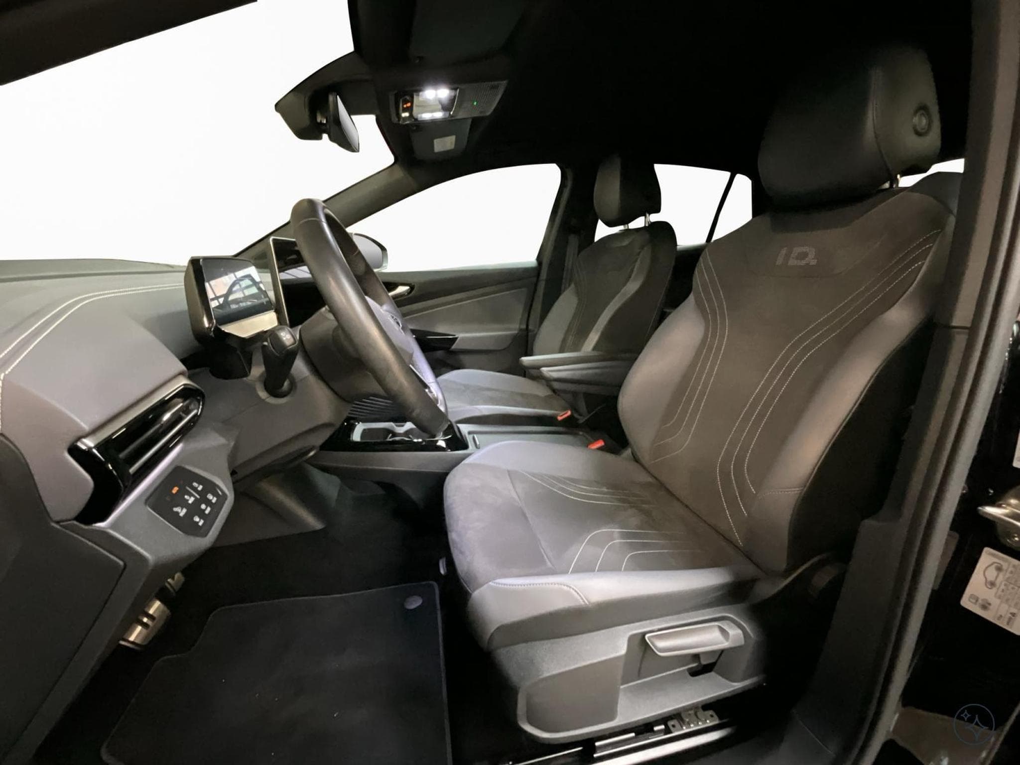 VW ID.5 77kWh+Pro+P.Design+P.Confort+P.Infotainement+P.Select (2025) - Foto 10