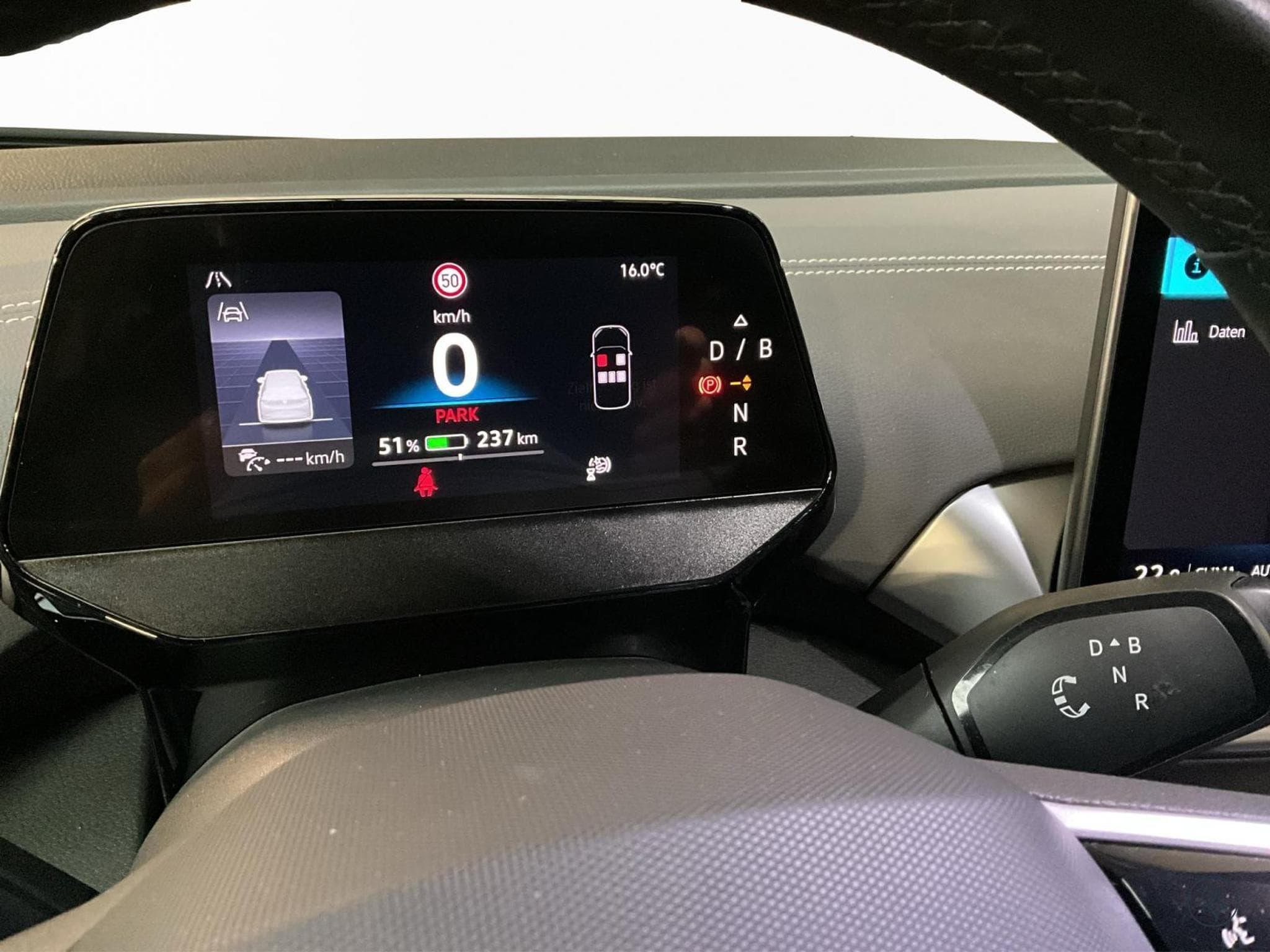 VW ID.5 77kWh+Pro+P.Design+P.Confort+P.Infotainement+P.Select (2025) - Foto 12