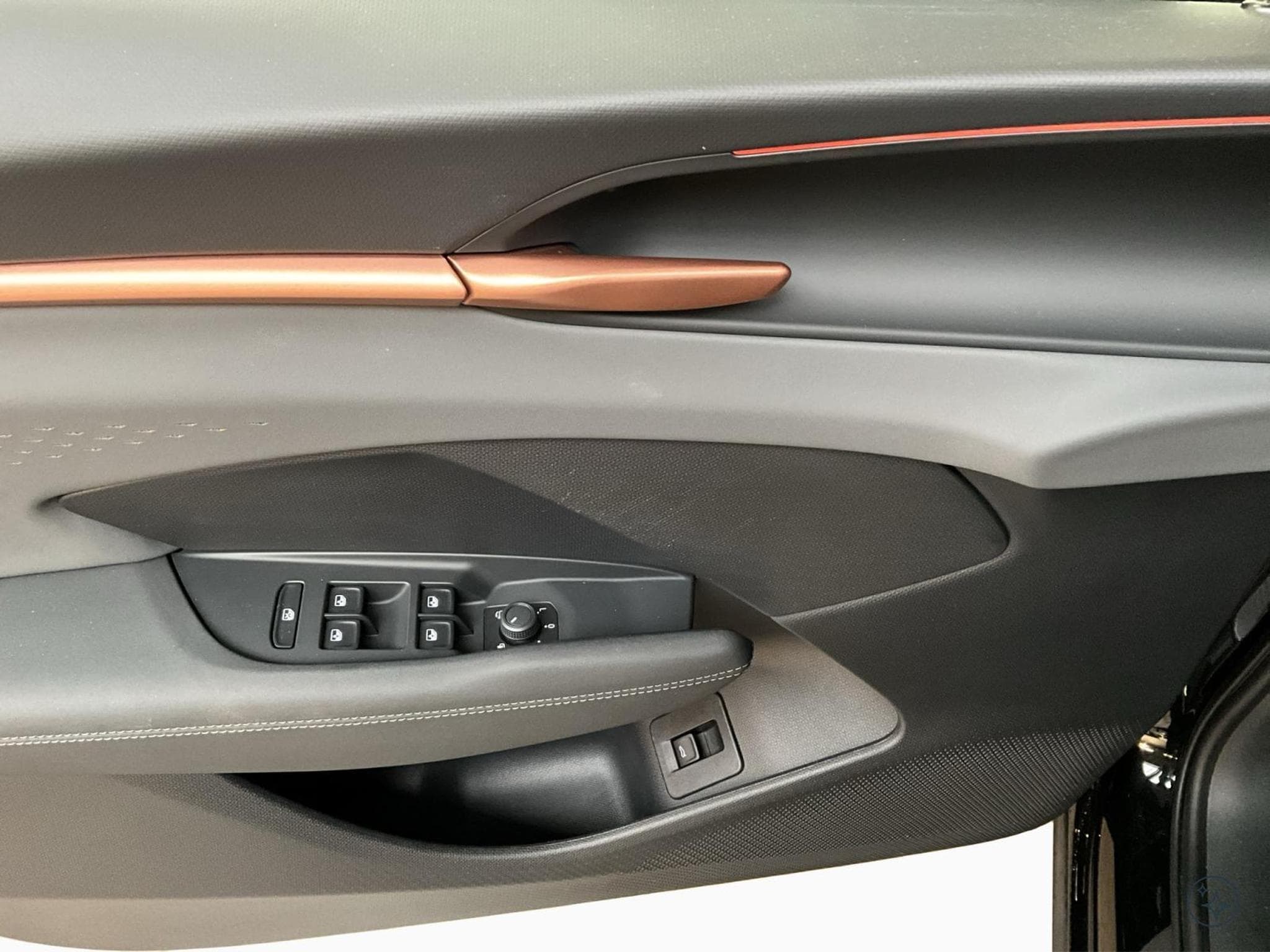 Cupra Terramar Pure-Performance+DSG+AHK+Digital-Drive+Moon-Light+Pano (2026) - Photo 14