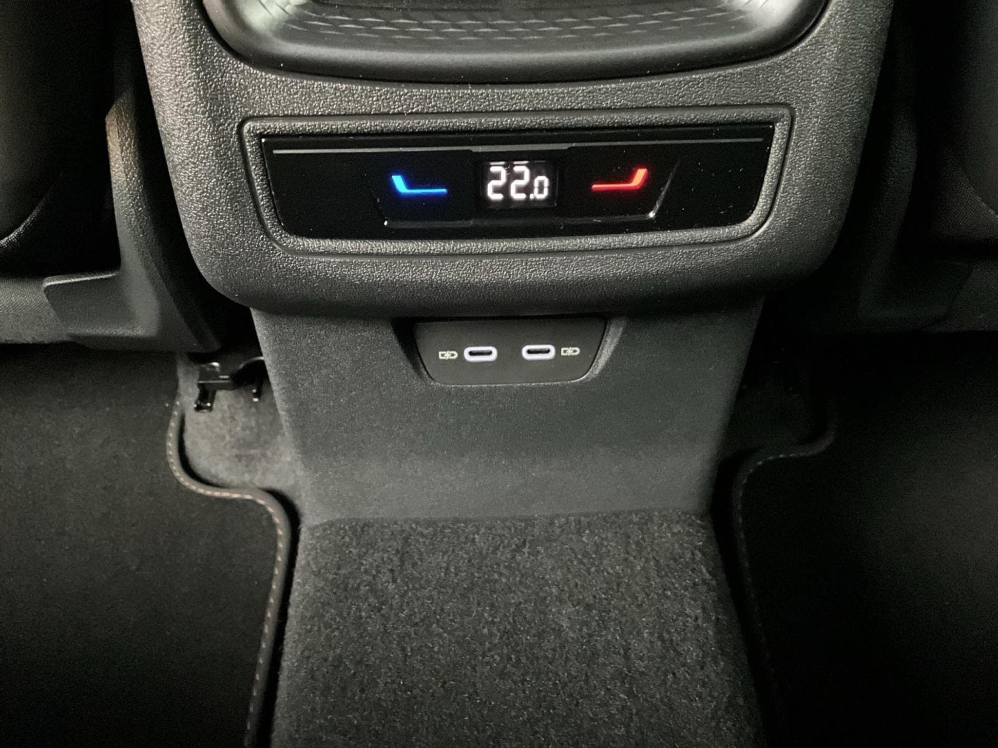 Cupra Terramar Pure-Performance+DSG+AHK+Digital-Drive+Moon-Light+Pano (2026) - Photo 23