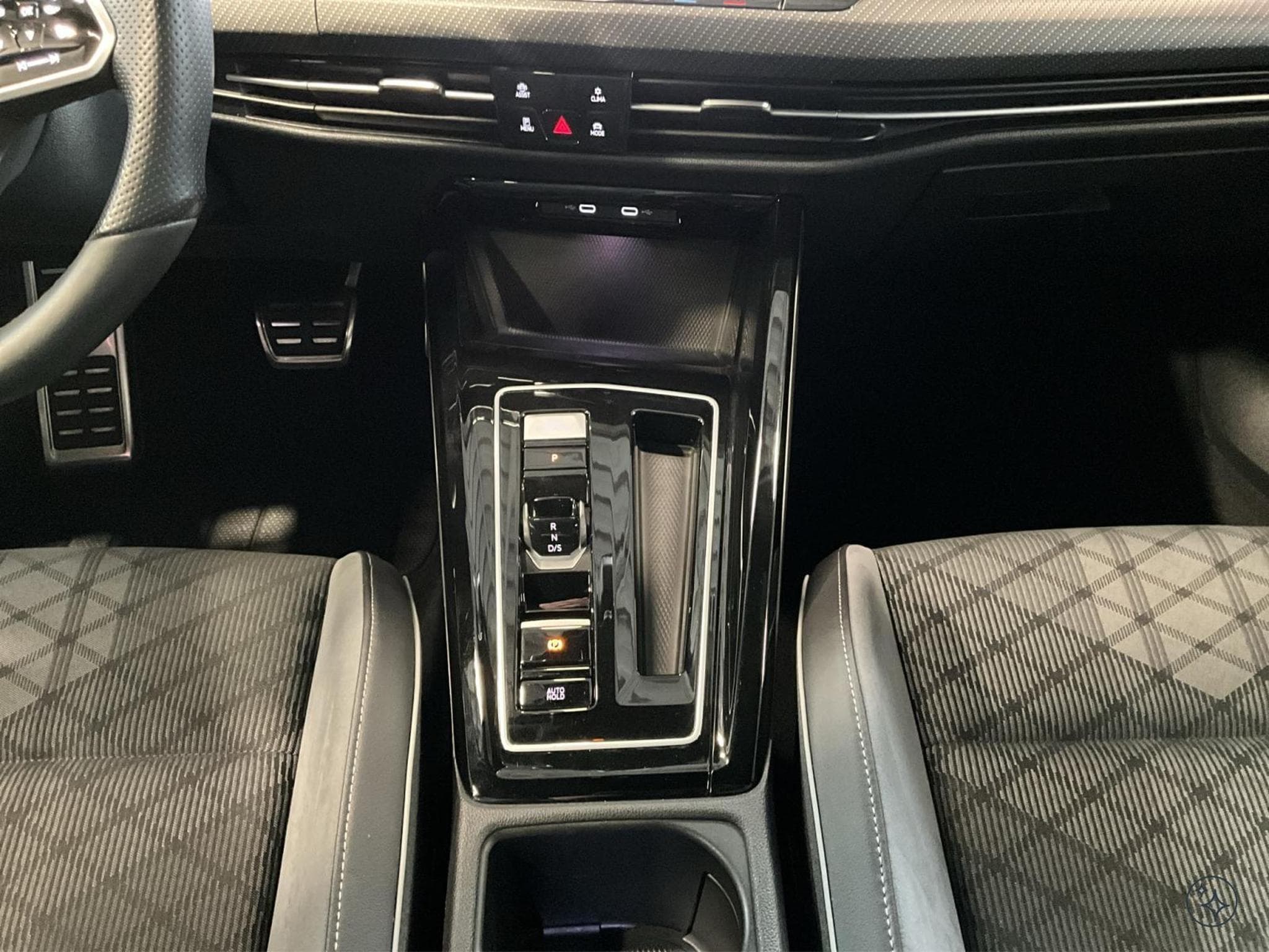 VW Golf R-Line+DSG+Navi+RearView+LED (2022) - Foto 12
