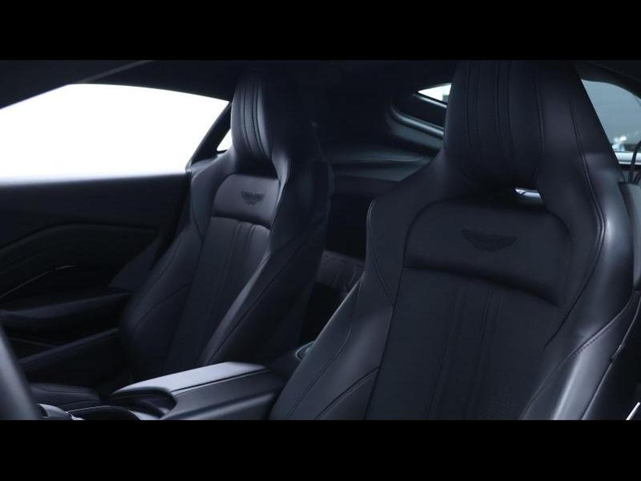 Aston-Martin V8 Vantage V8 4.0 510 coupé (2020) - Foto 13