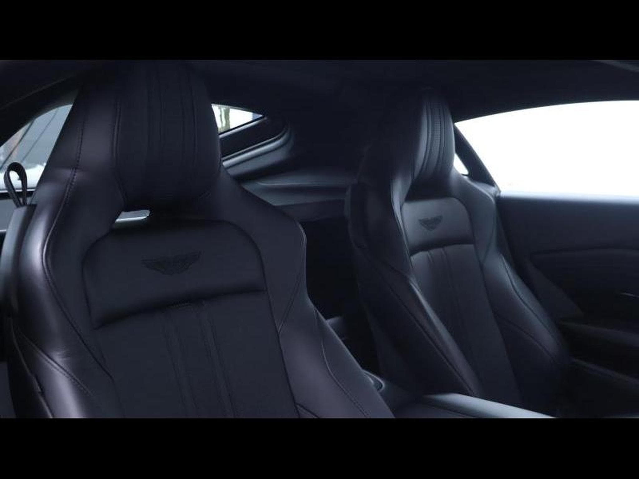 Aston-Martin V8 Vantage V8 4.0 510 coupé (2020) - Foto 12