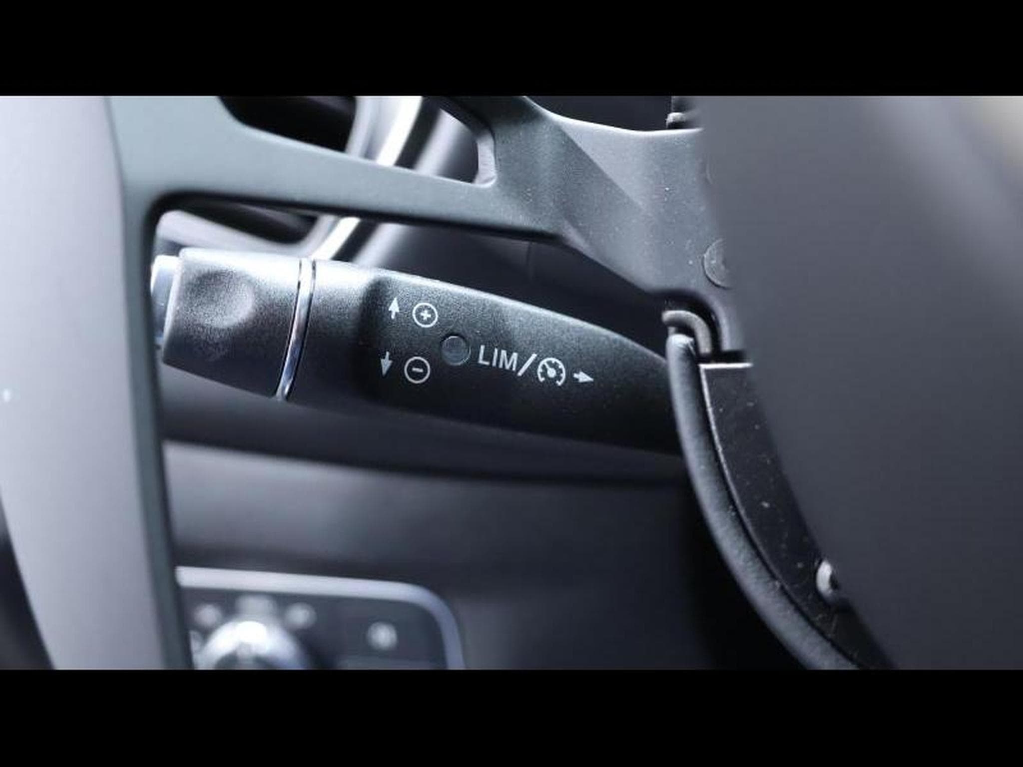 Aston-Martin V8 Vantage V8 4.0 510 coupé (2020) - Foto 28
