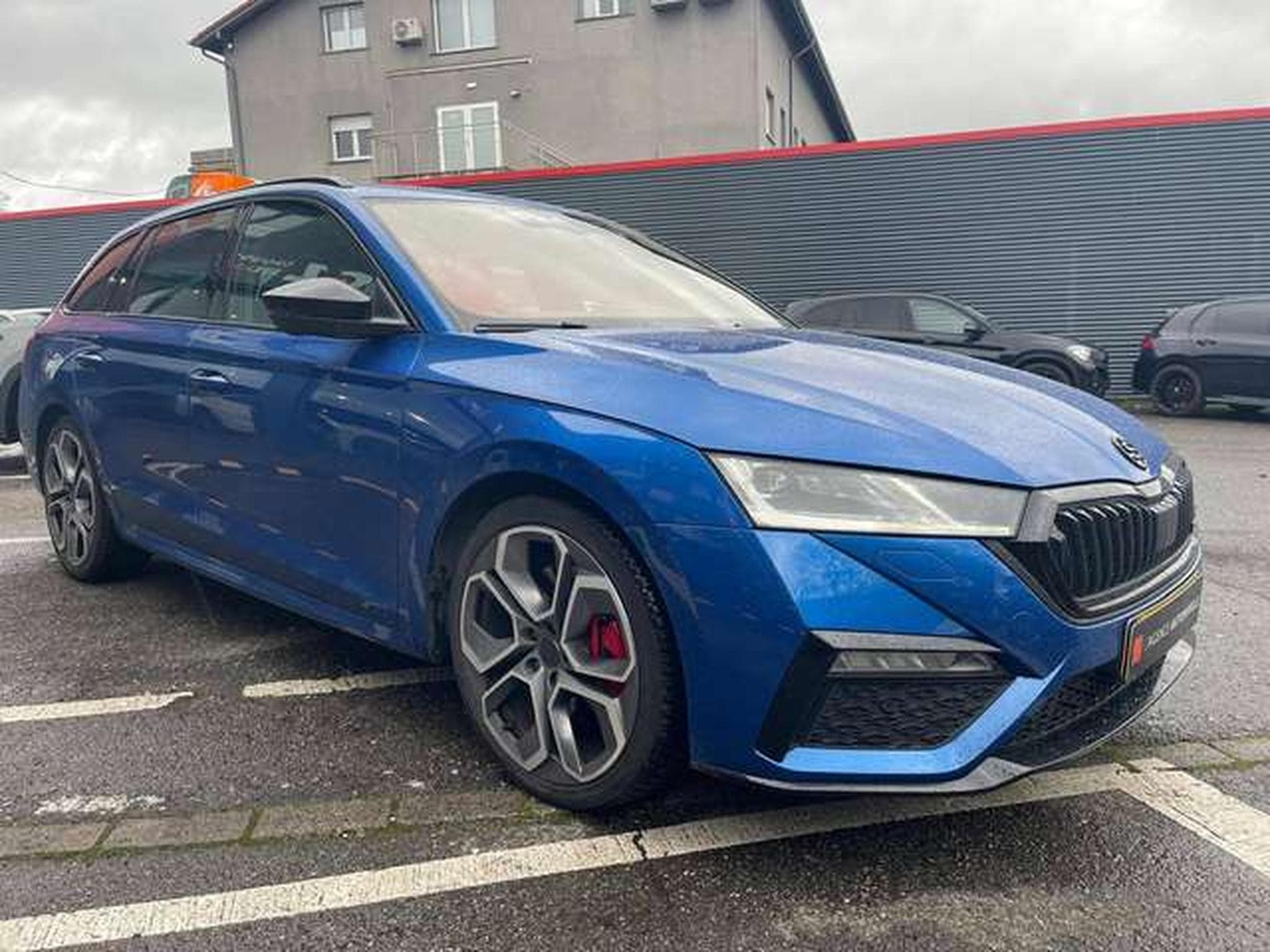 Skoda Octavia Octavia 2.0 TSI DSG RS-JUSQU'A 36MOIS DE GARANTIE (2022) - Photo 4