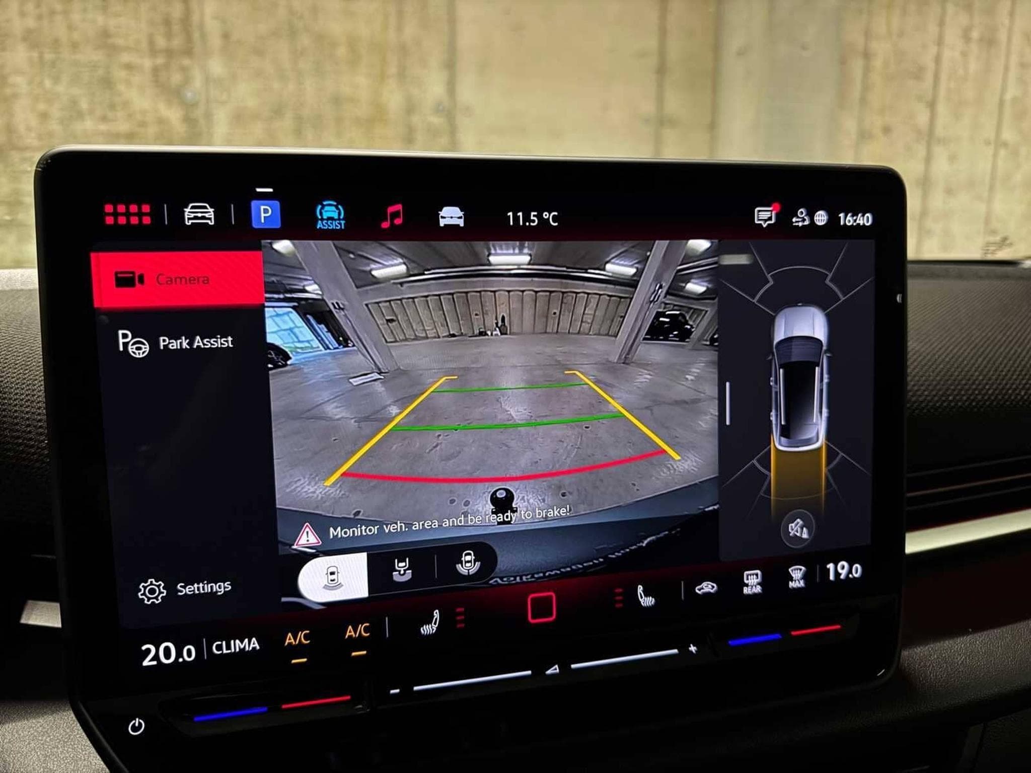 VW T-Roc R-Line (2026) - Photo 40