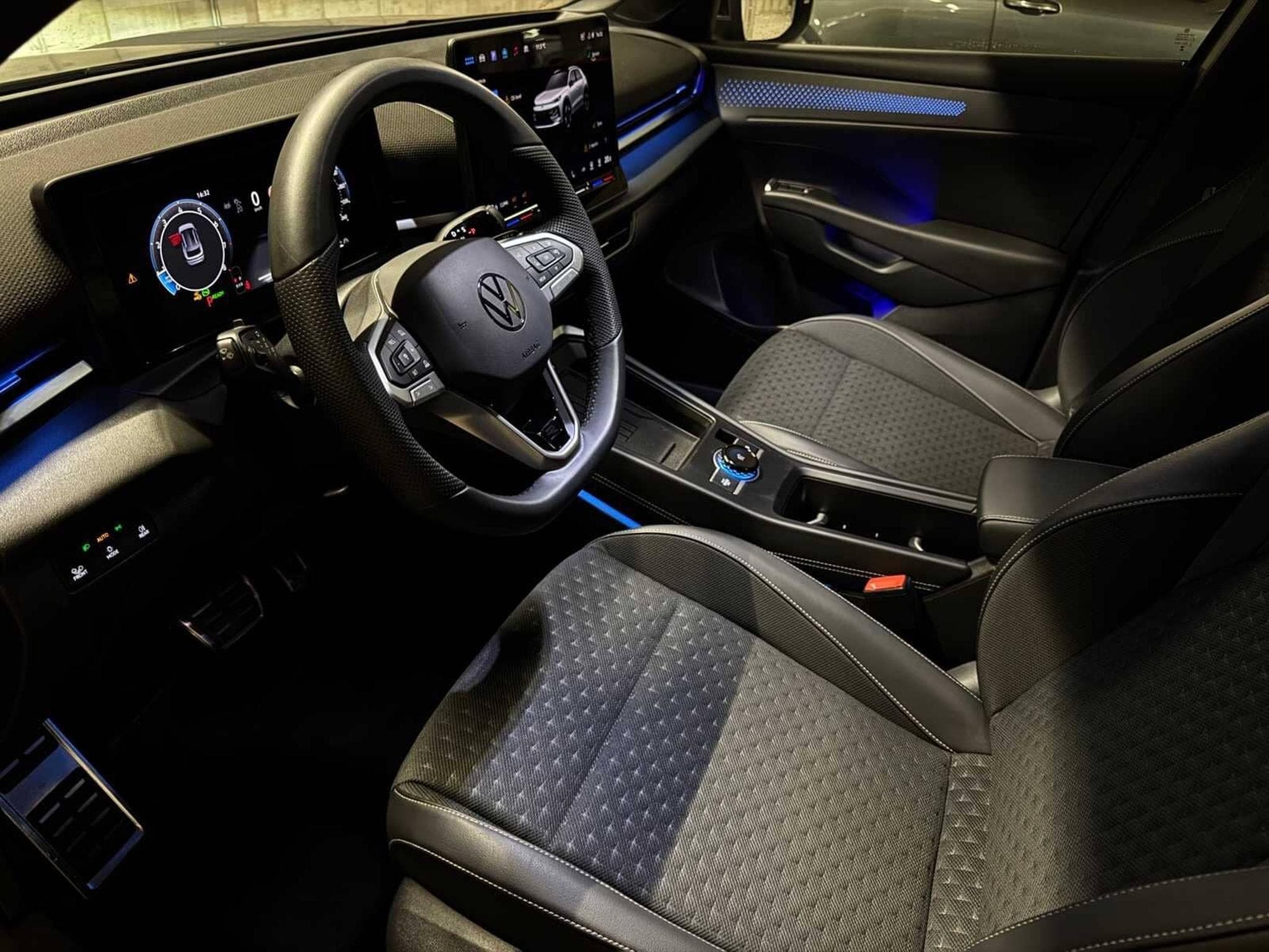 VW T-Roc R-Line (2026) - Photo 43