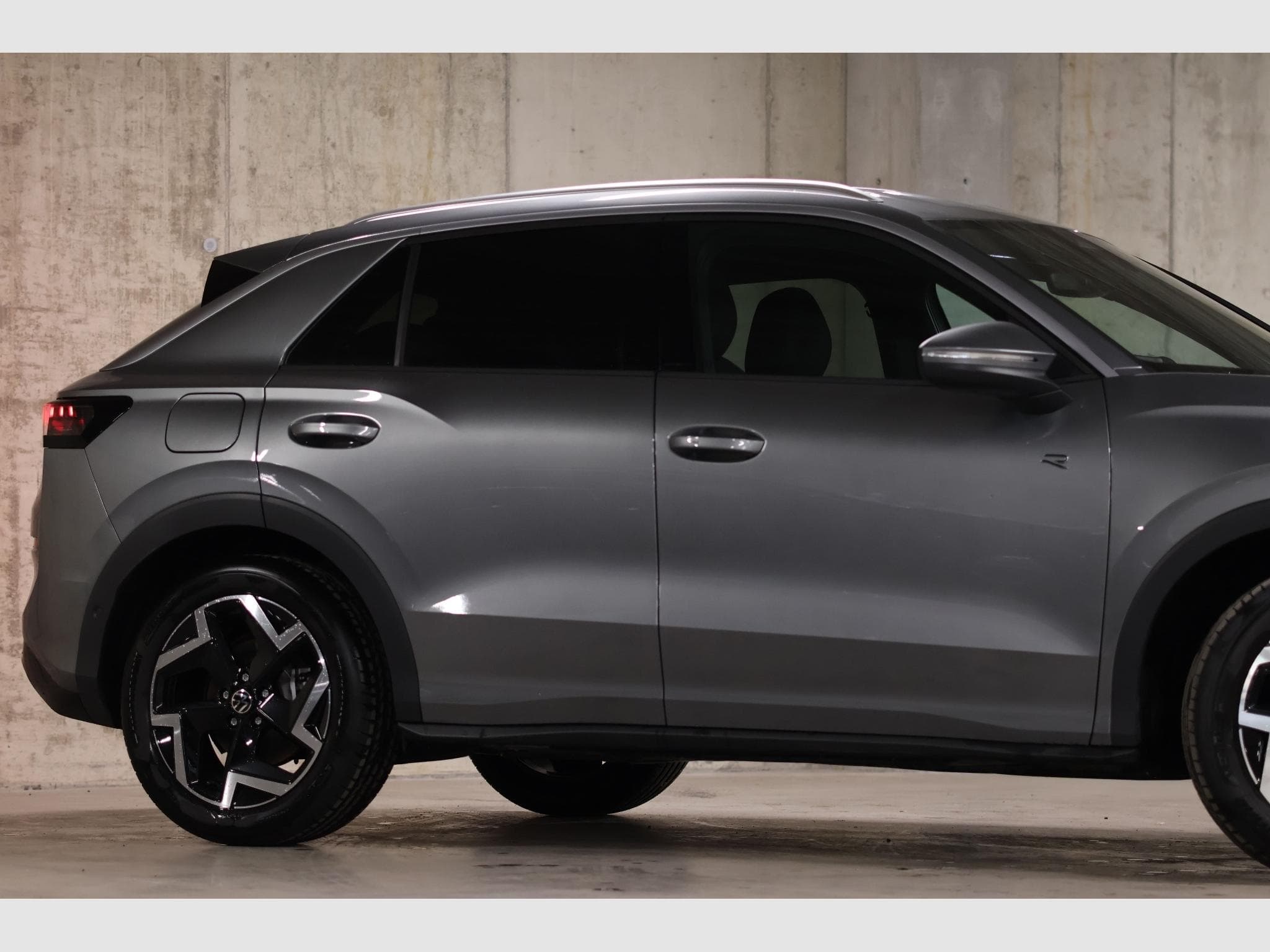VW T-Roc R-Line (2026) - Photo 9