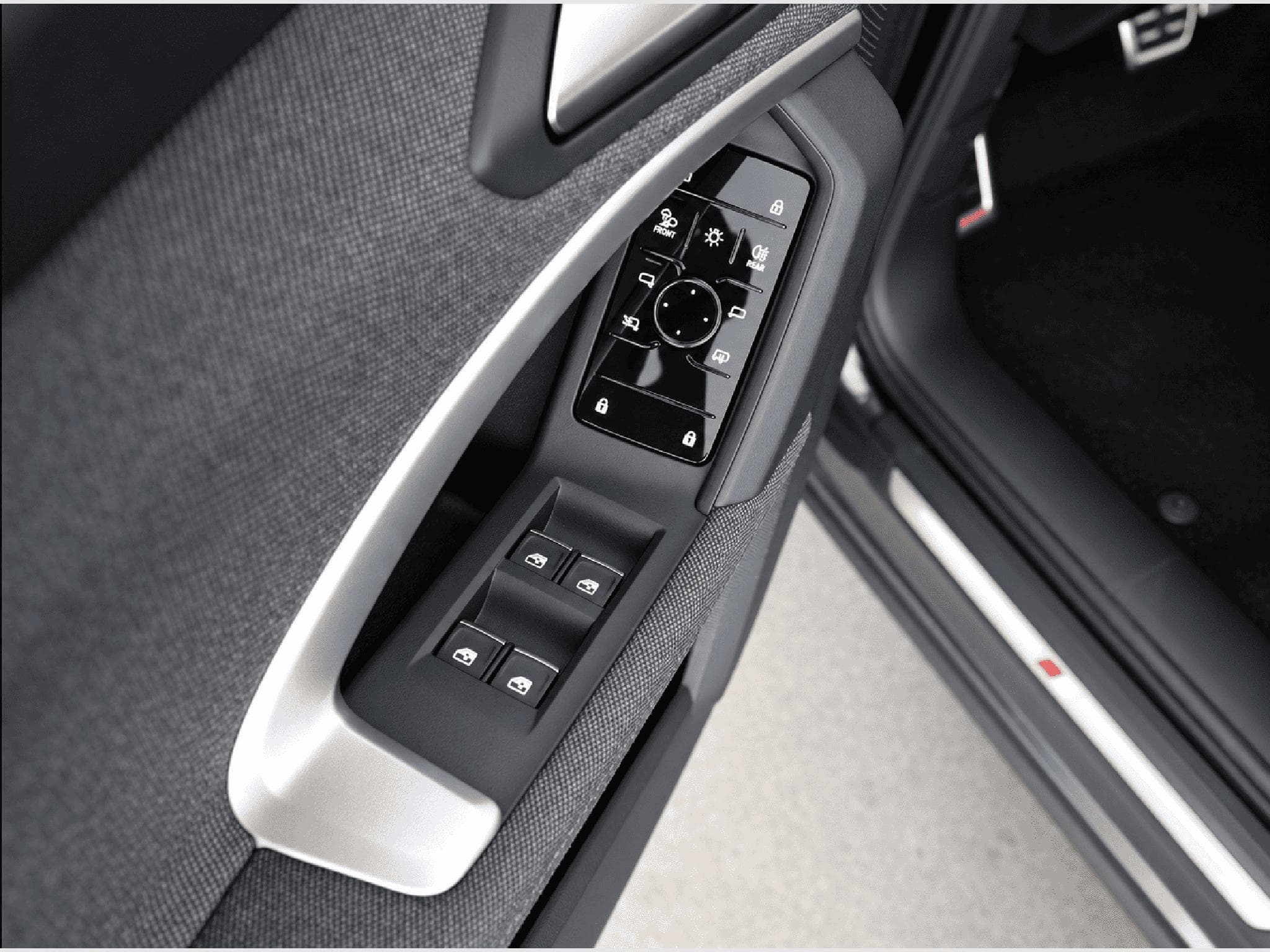 Audi Q5 2.0 TDI 204 S LINE EDITION QUATTRO - Matrix LED (2026) - Photo 21