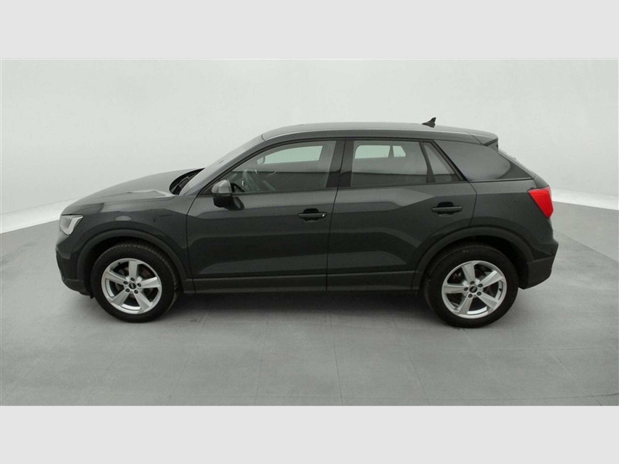 Audi Q2 35 TFSI Business Edition AUTO/CUIR/NAVI/FULL LED/JA17/PDC (2022) - Photo 3