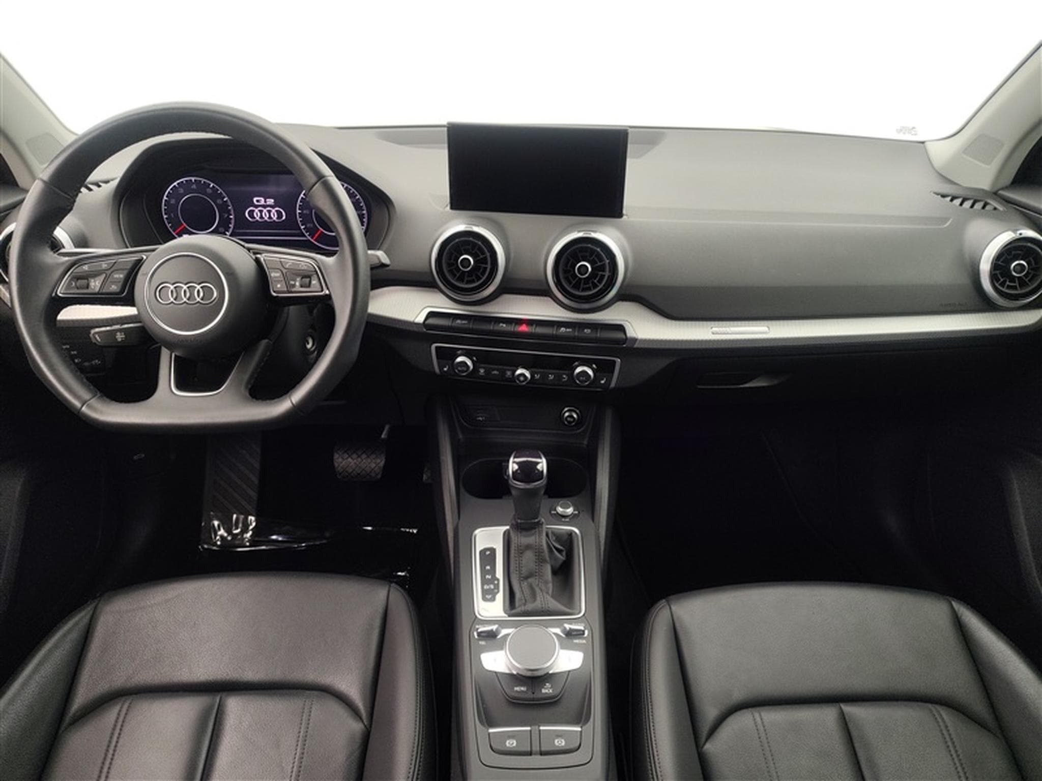 Audi Q2 35 TFSI Business Edition AUTO/CUIR/NAVI/FULL LED/JA17/PDC (2022) - Photo 8