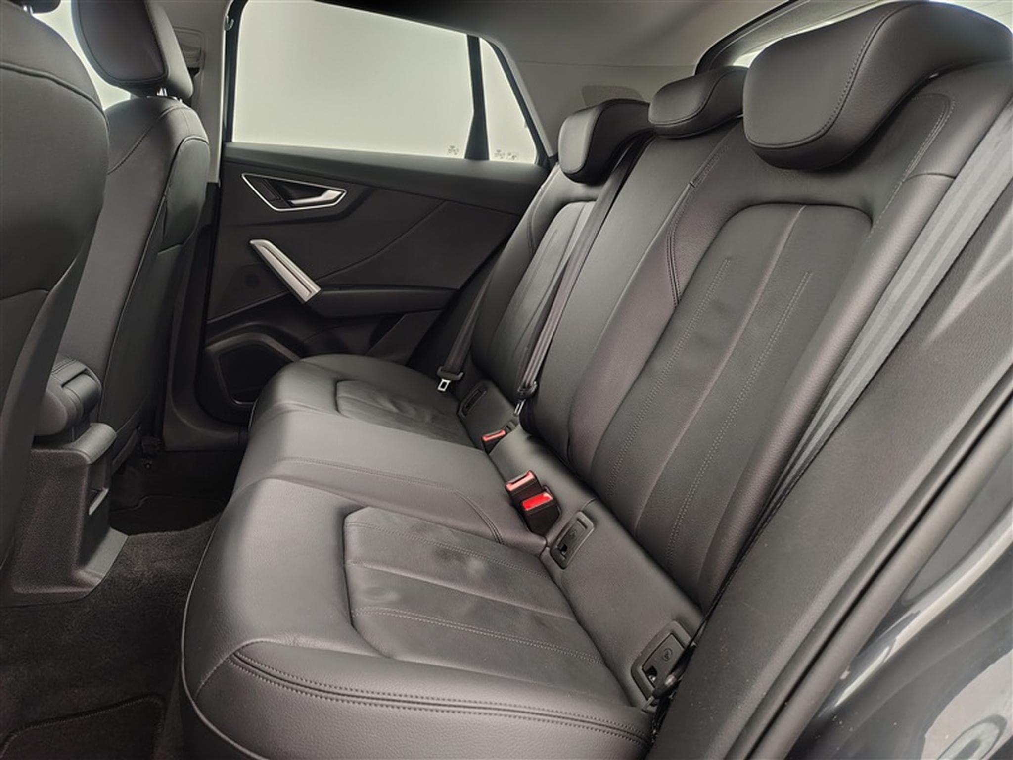 Audi Q2 35 TFSI Business Edition AUTO/CUIR/NAVI/FULL LED/JA17/PDC (2022) - Photo 13