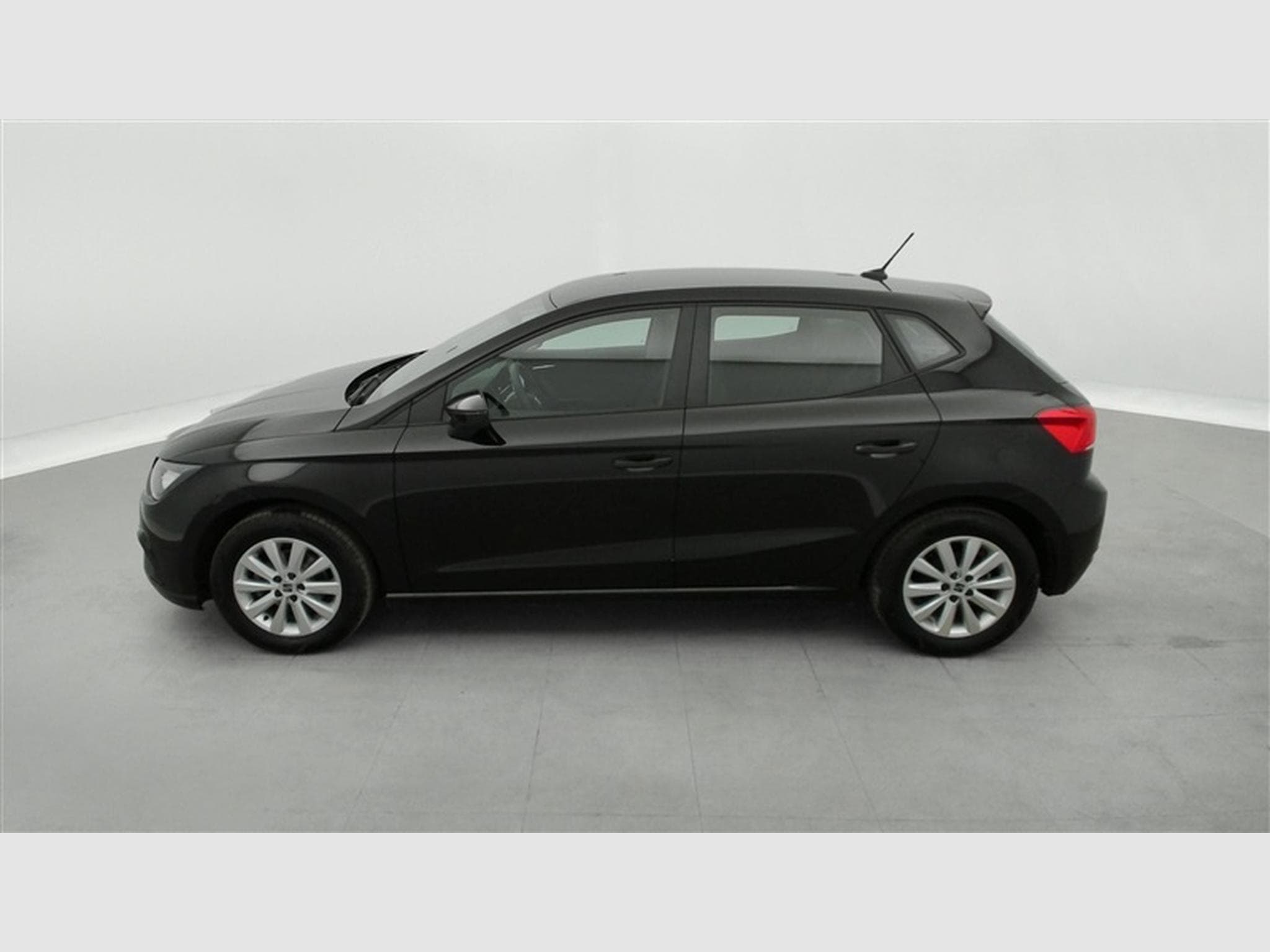 Seat Ibiza 1.0 TSI Style  Carplay / Led / PDC (2023) - Foto 3