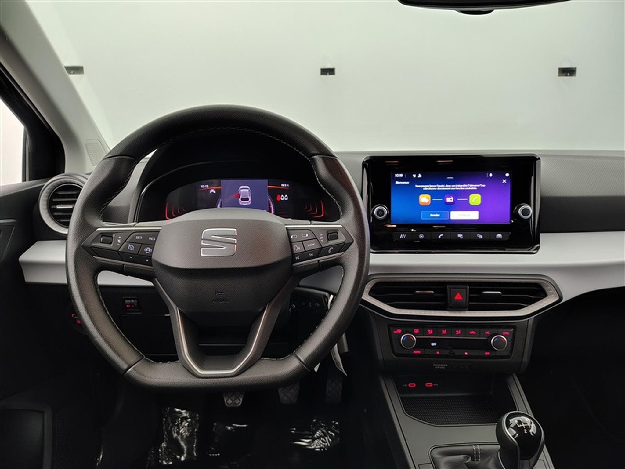 Seat Ibiza 1.0 TSI Style  Carplay / Led / PDC (2023) - Foto 9