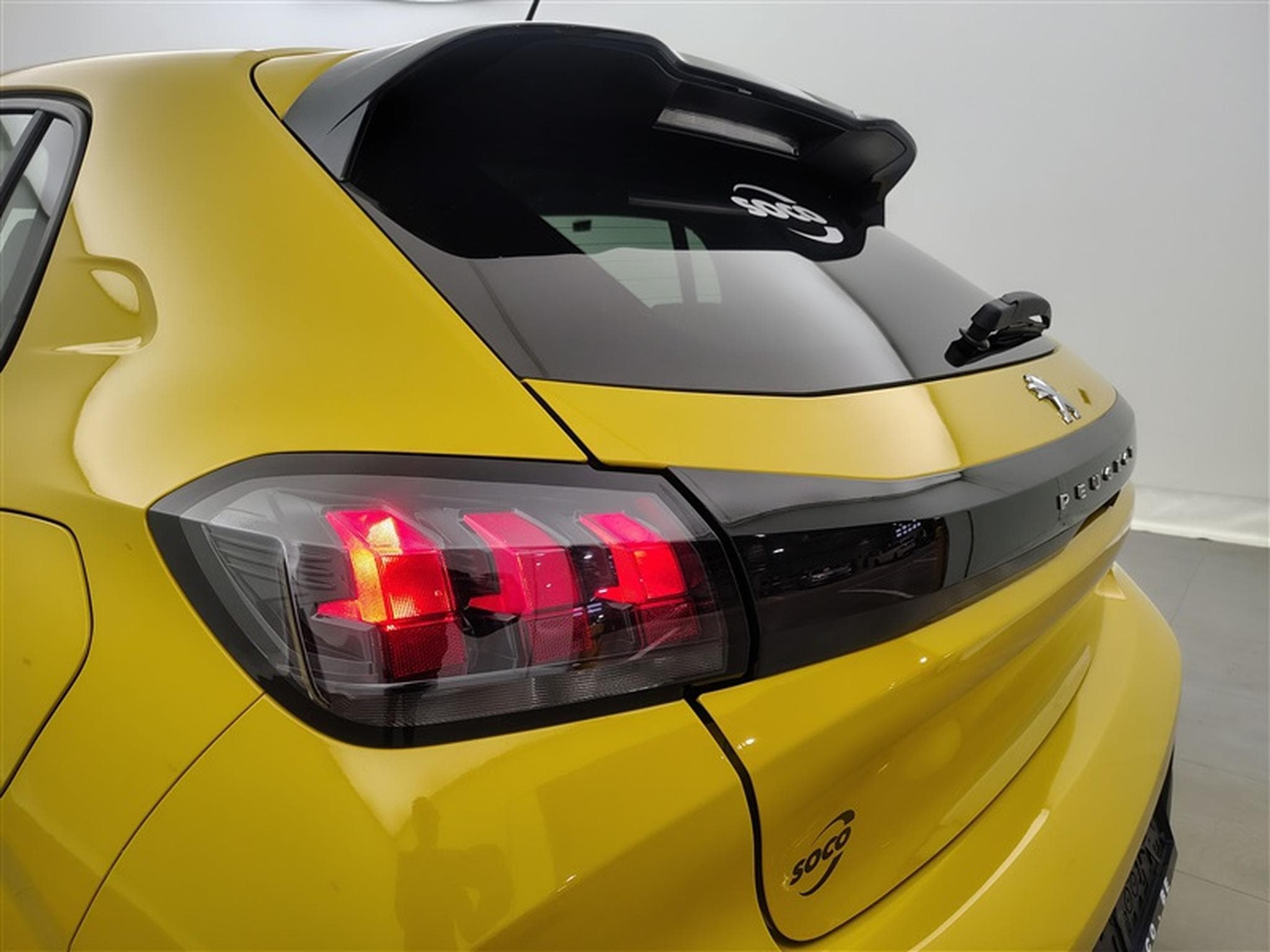Peugeot 208 1.2i PureTech Style (EU6.4) (2022) - Photo 16