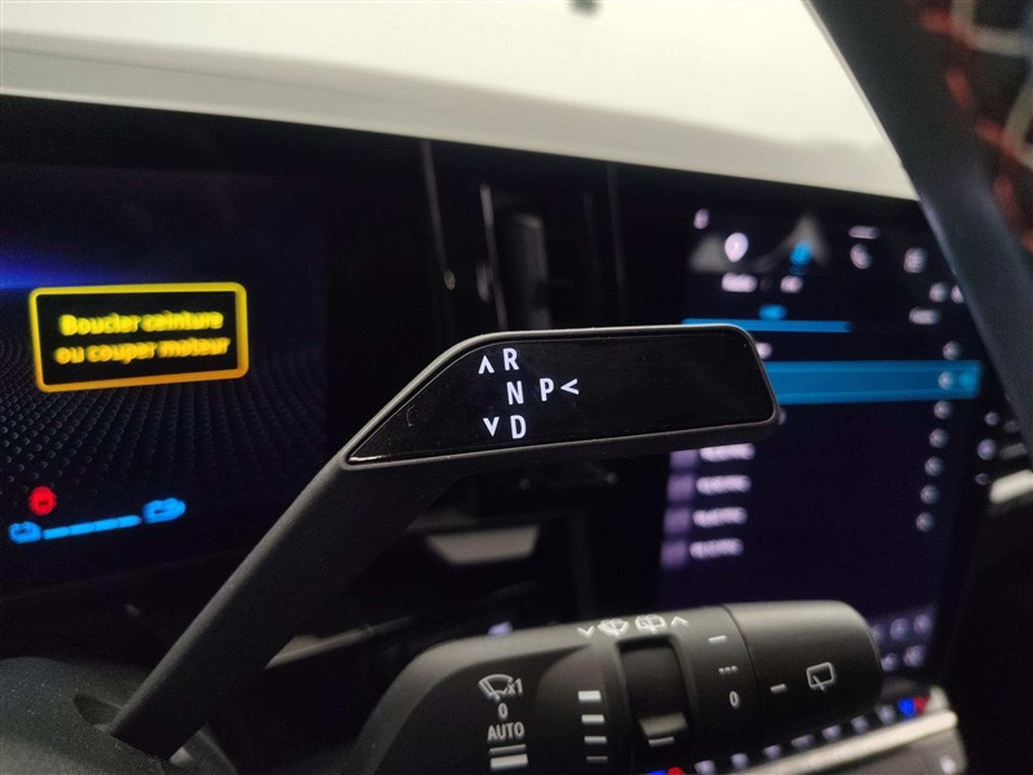Renault Austral 1.2 E-Tech HEV Techno Esprit Alpine (2023) - Foto 12