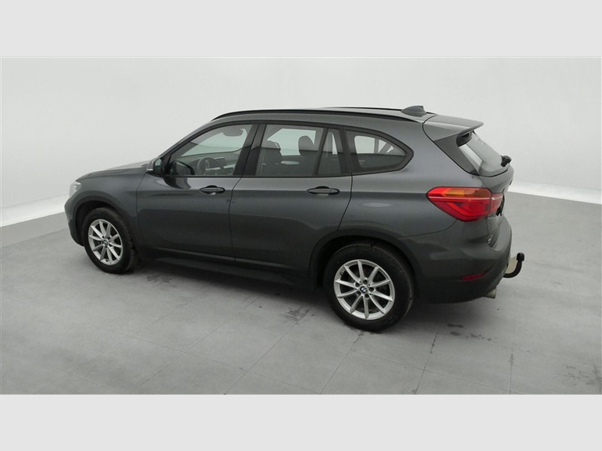 BMW X1 1.5 dA sDrive16 NAVI / CLIM / PDC AV-AR (2022) - Photo 25