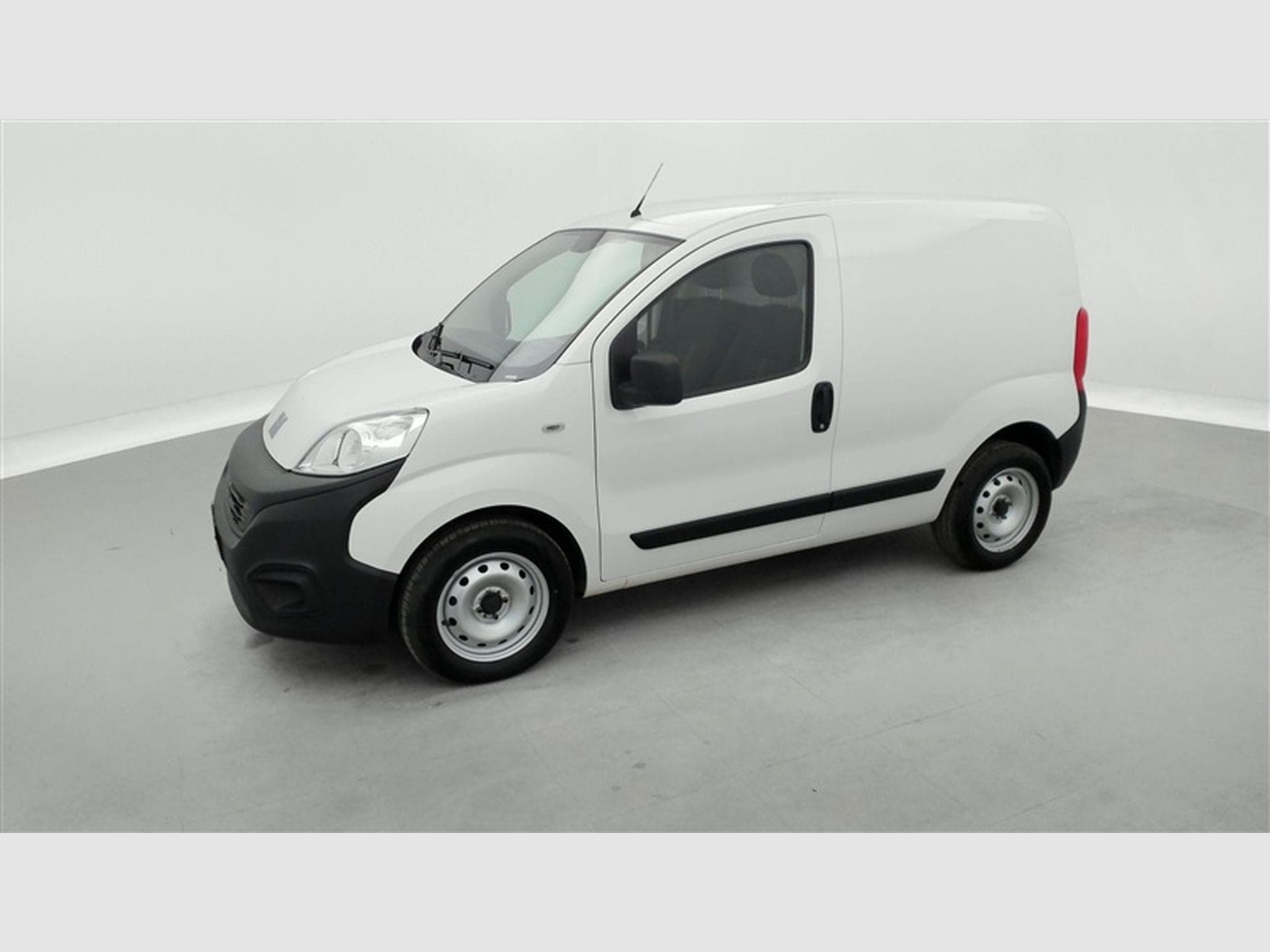 Fiat Fiorino 1.3 Multijet 95Cv Cargo CLIM (2022) - Photo 17