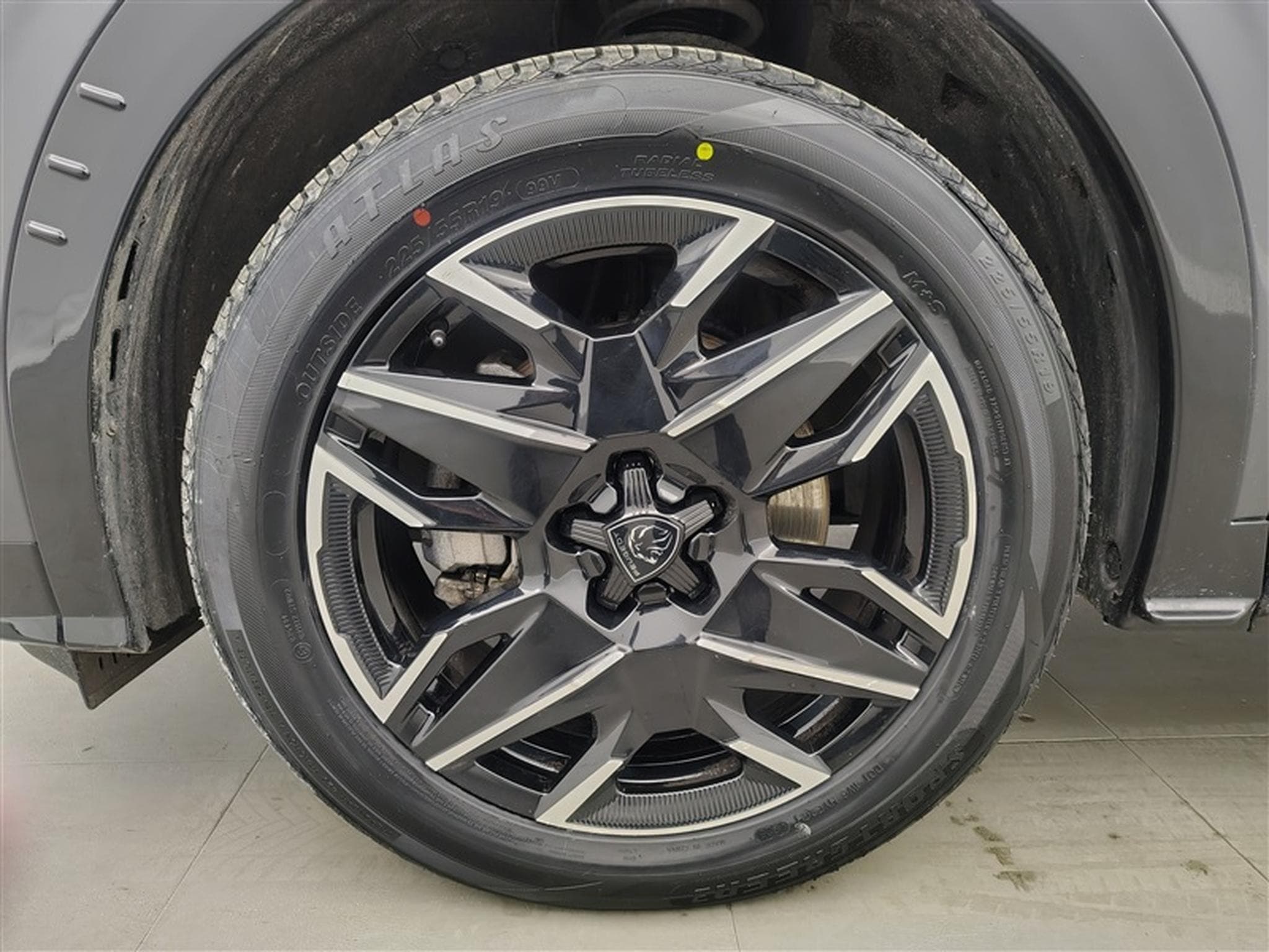 Peugeot 5008 1.2 Hybrid 136Cv E-DCS6 GT 7 PL / S-CUIR / NAVI (2025) - Photo 6