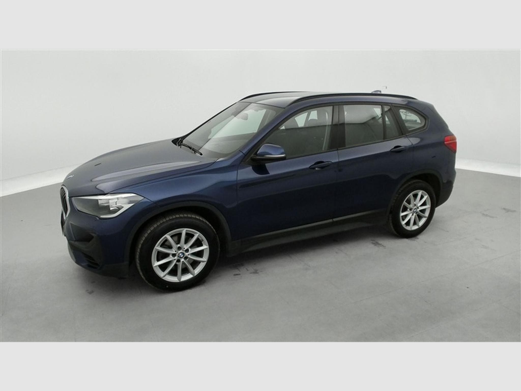 BMW X1 1.5i sDrive18 NAVIPRO / PDC AV+AR / JA 17" (2020) - Photo 22