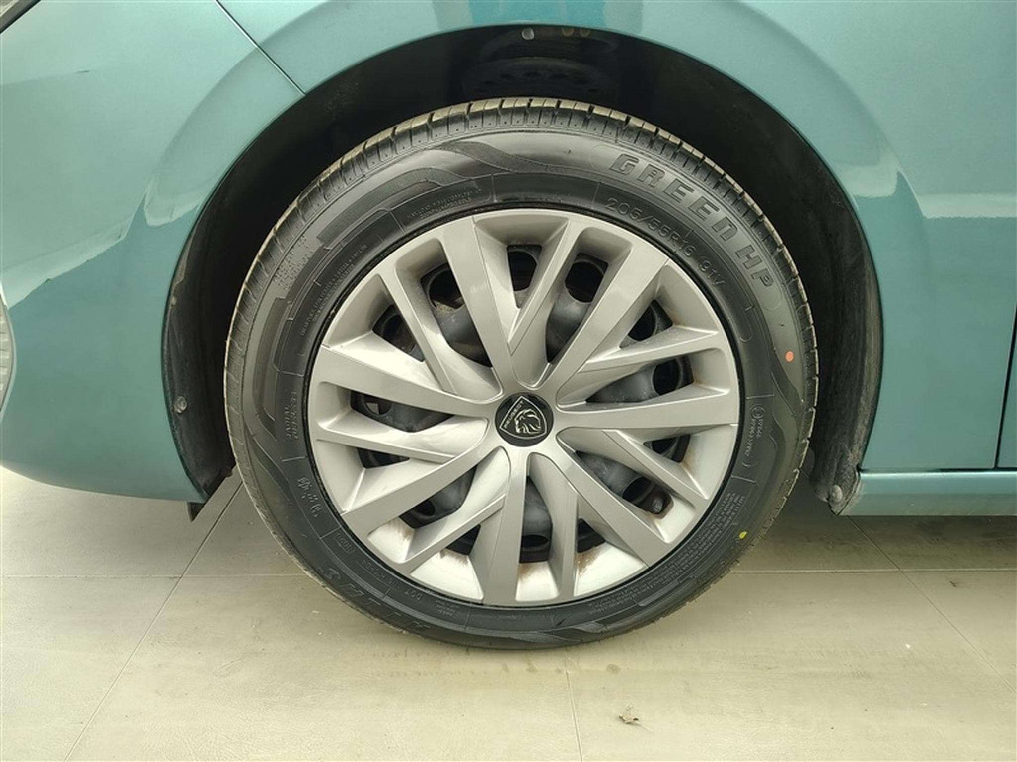 Peugeot 308 SW 1.2 PureTech Active Pack NAVI/LED/PDC (2022) - Foto 6