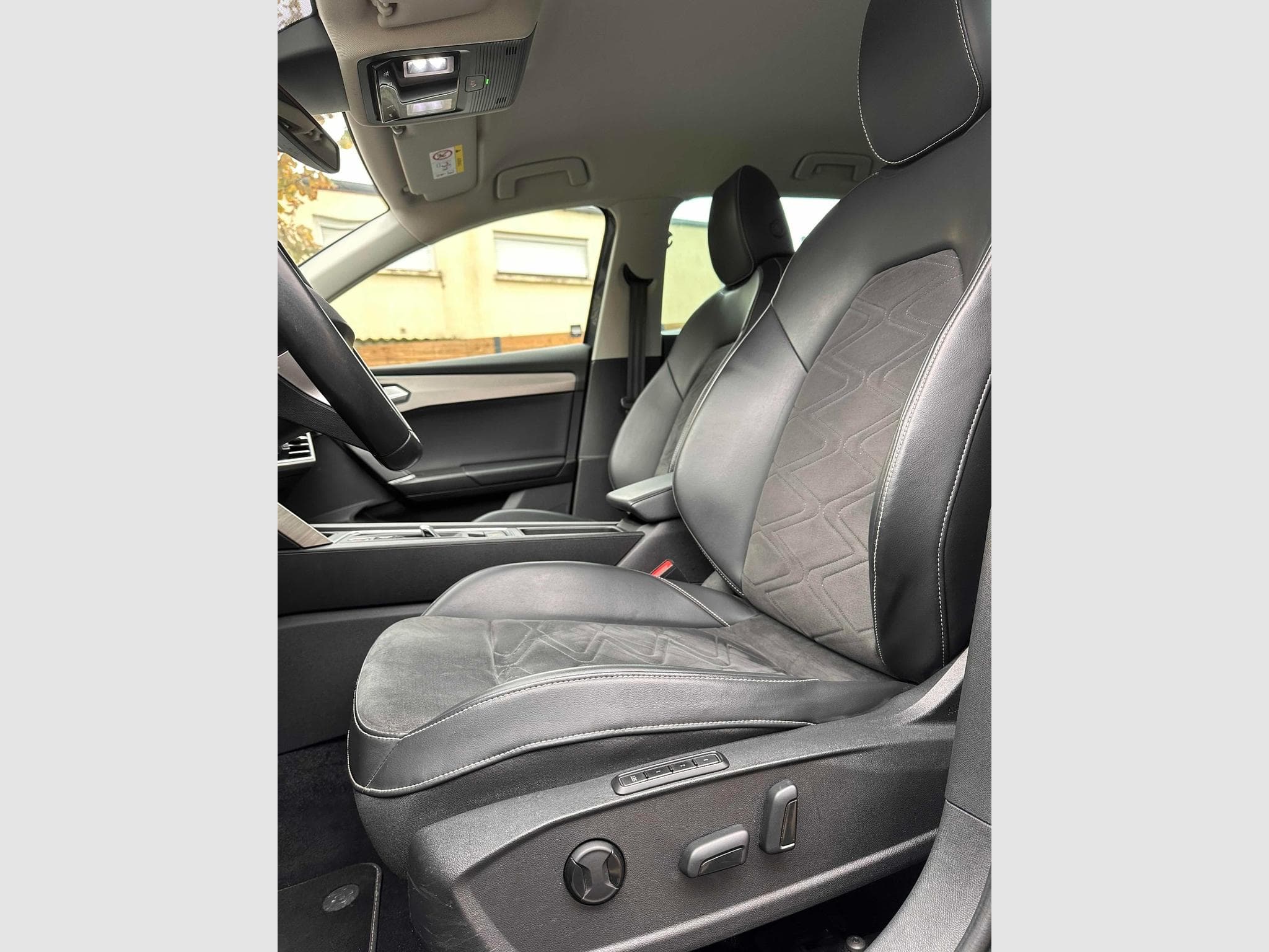 Seat Leon Leon Hybrid 204 Excellence (2020) - Photo 10