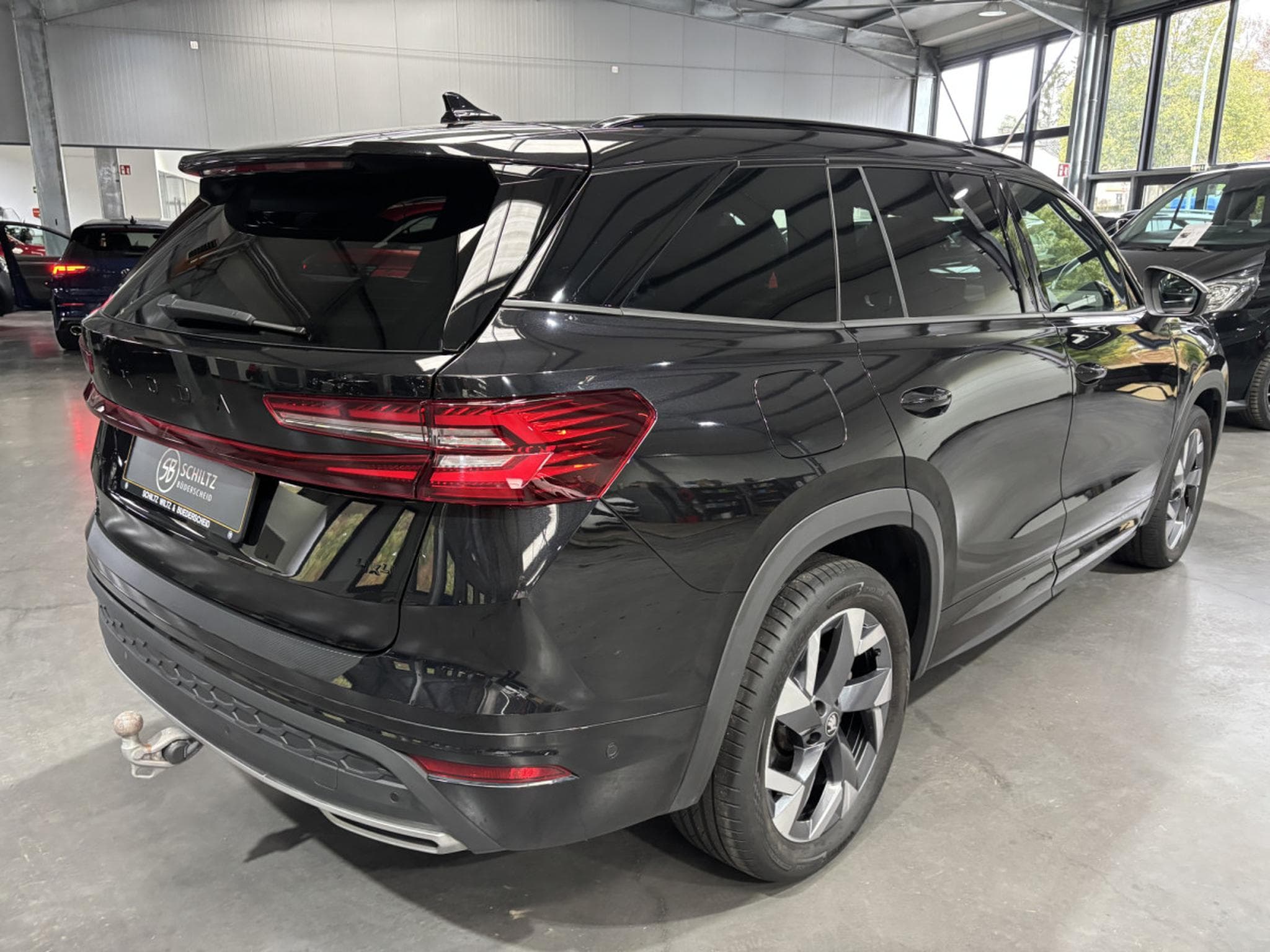 Skoda Kodiaq 2.0 TDI SPORT LINE 4x4 7Places (2025) - Foto 3