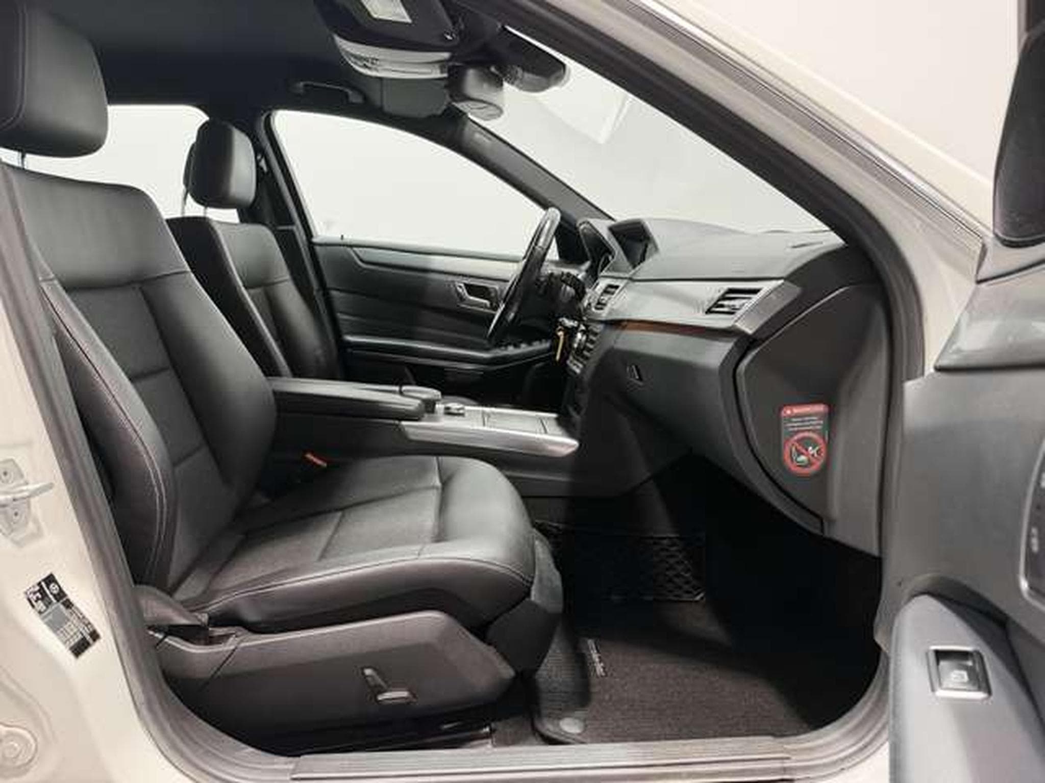 Mercedes E 220 CDI Limousine BlueEfficiency *SHZ*LED*Navi (2014) - Photo 12