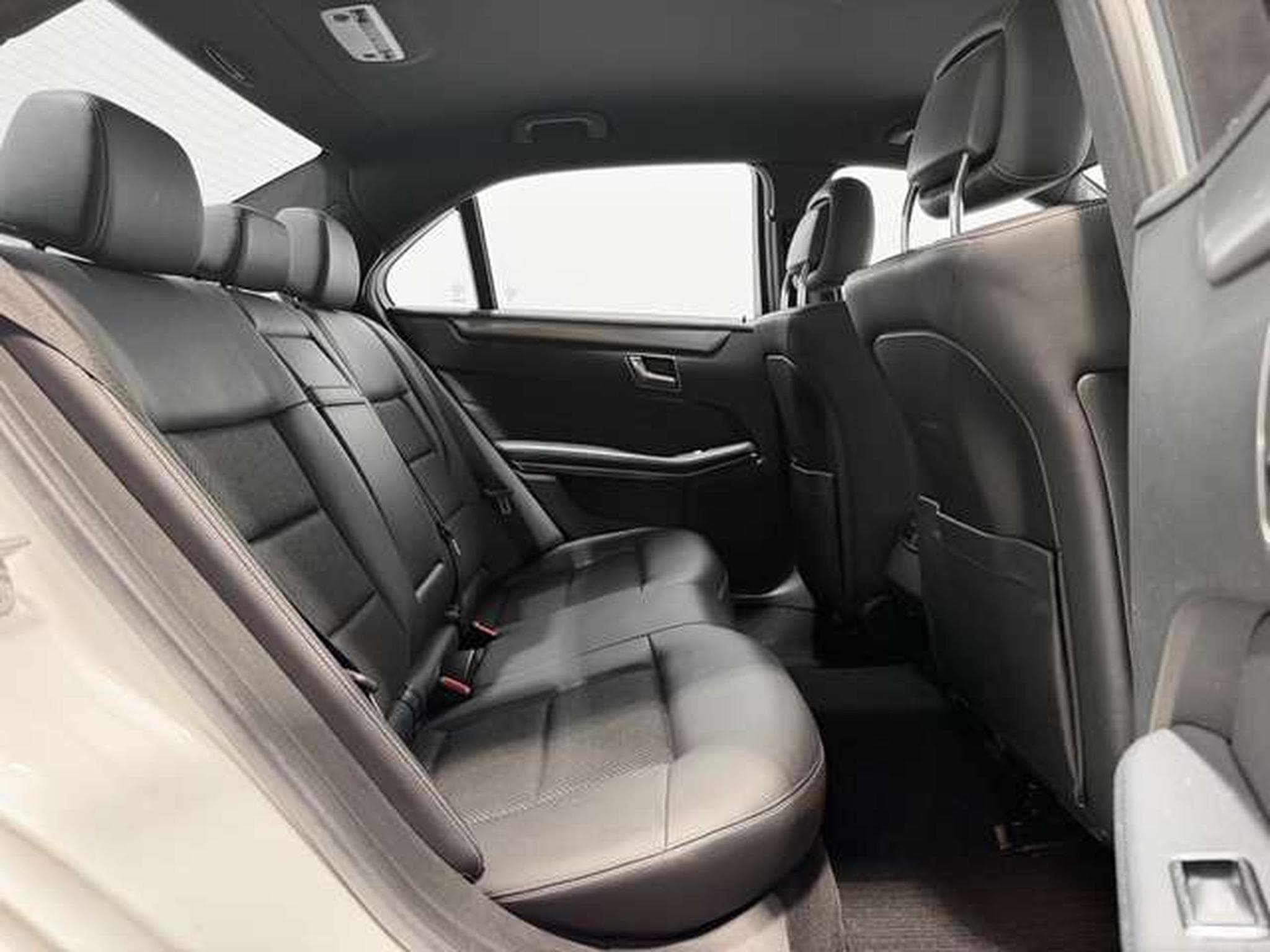 Mercedes E 220 CDI Limousine BlueEfficiency *SHZ*LED*Navi (2014) - Photo 11