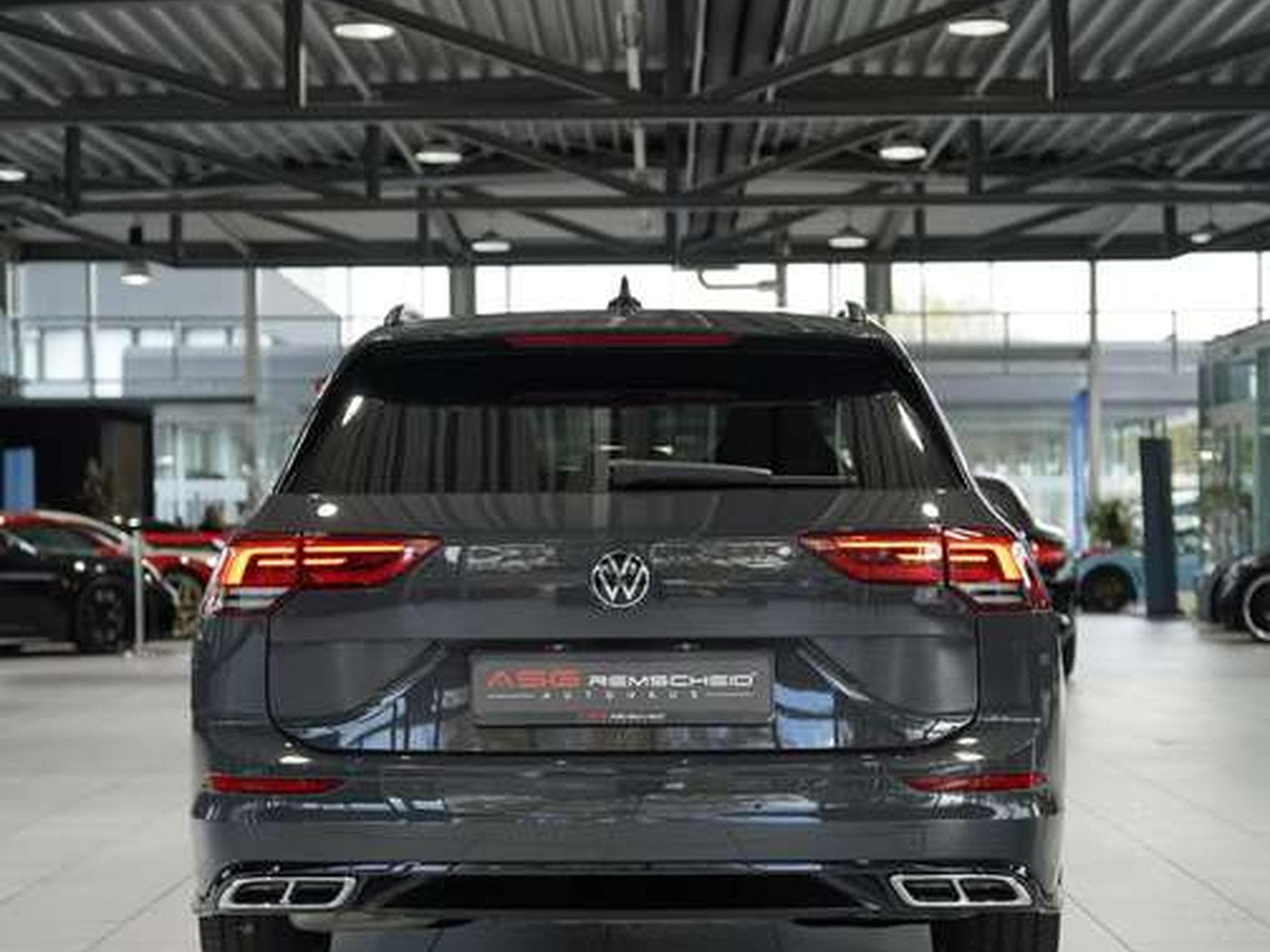 VW Golf VIII Variant R-Line 1.H *MwSt. *SHZ *Touch (2022) - Photo 8