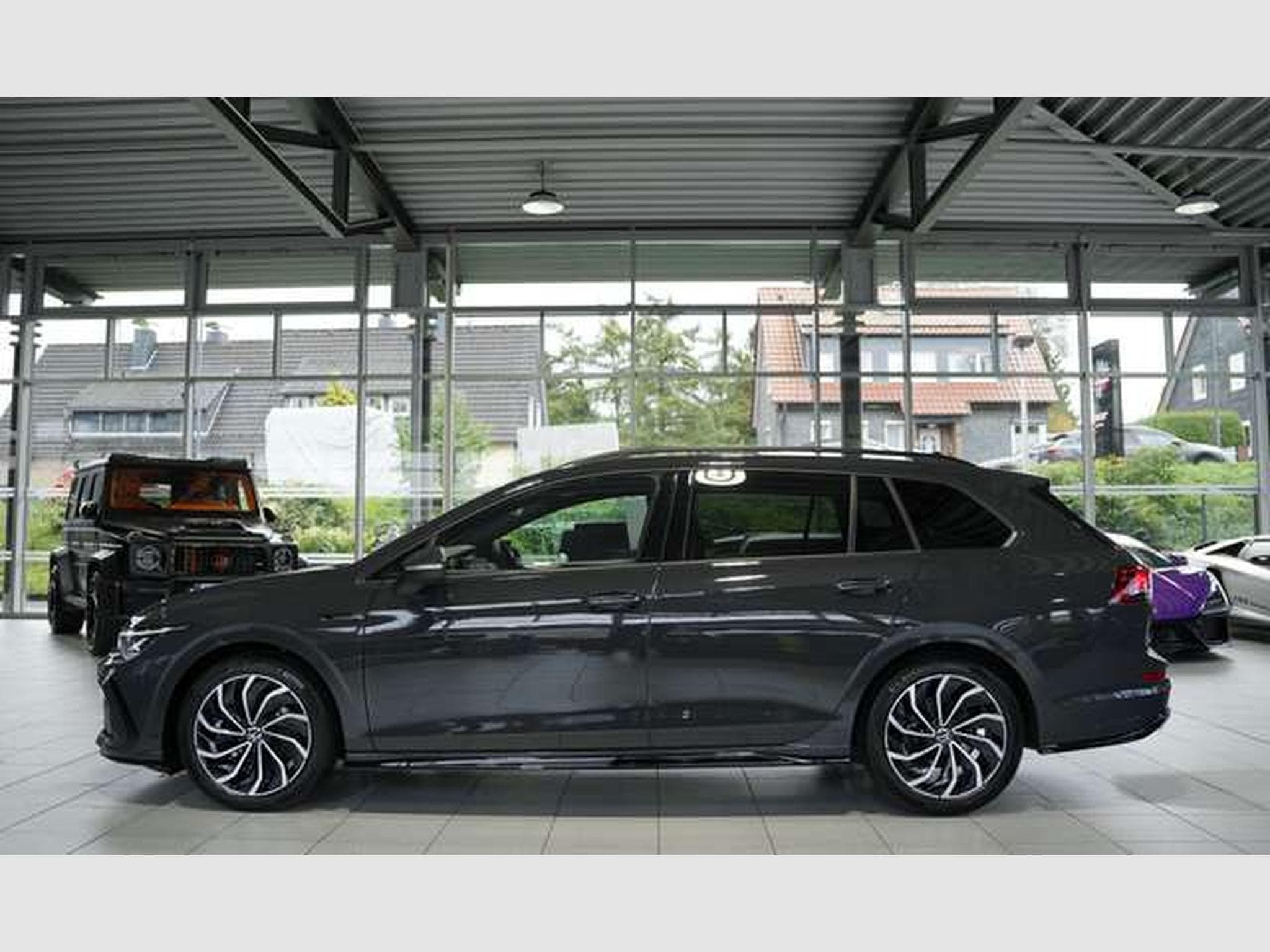 VW Golf VIII Variant R-Line 1.H *MwSt. *SHZ *Touch (2022) - Photo 10