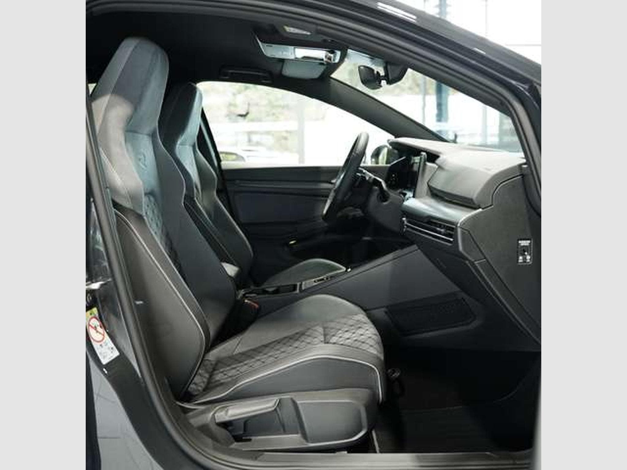 VW Golf VIII Variant R-Line 1.H *MwSt. *SHZ *Touch (2022) - Photo 13